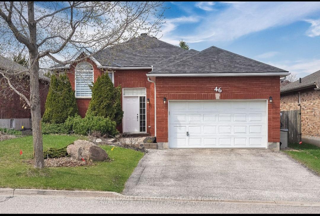 Photo 1 of Unit UPPER, 46 Forest Dale Drive, Barrie, Little Lake — HOMEH