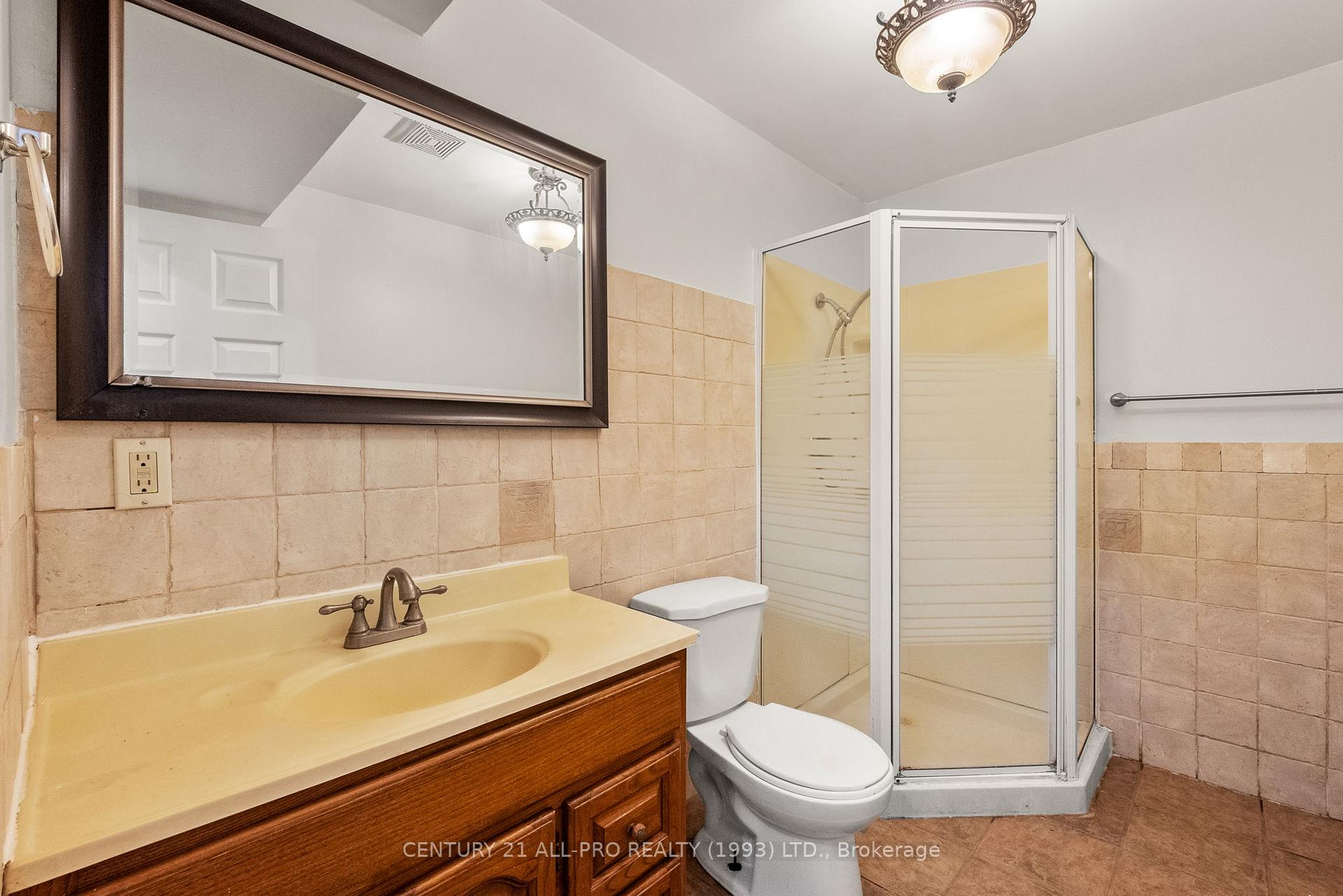 Photo 23 of 3791 Harwood Road, Hamilton Township, Rural Hamilton — HOMEH