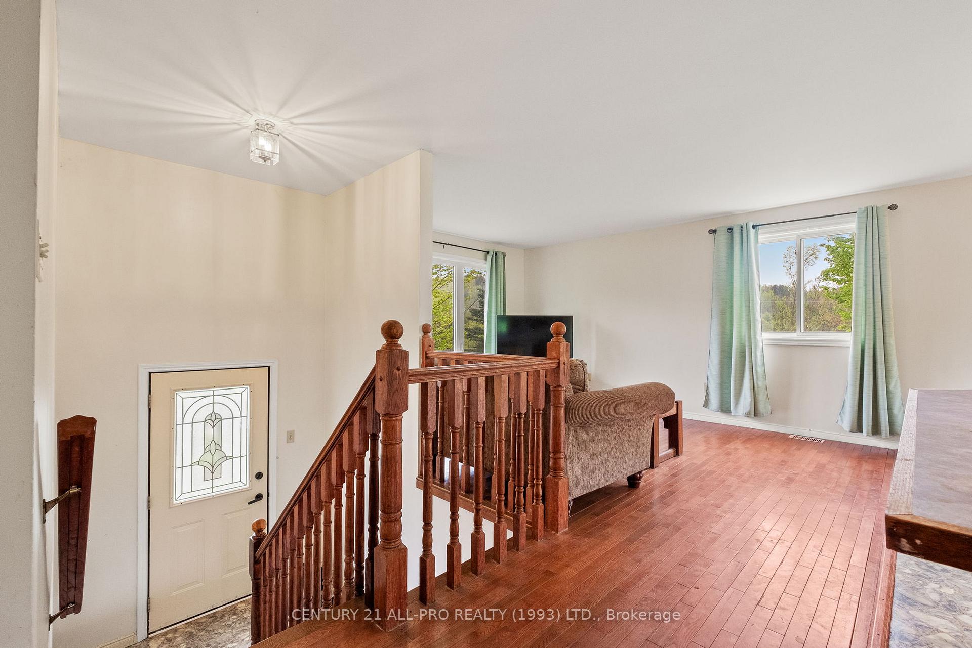 Photo 32 of 3791 Harwood Road, Hamilton Township, Rural Hamilton — HOMEH