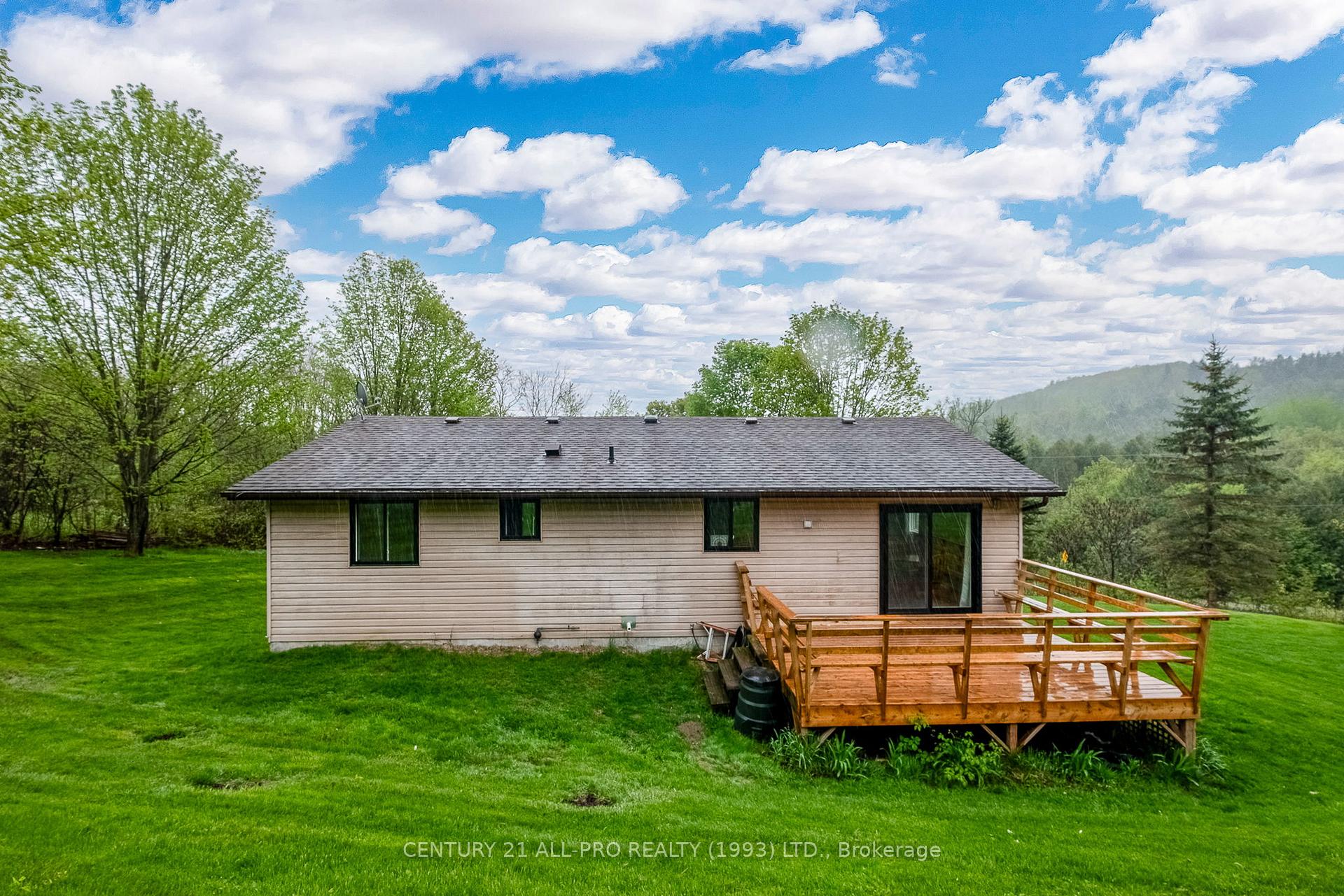 Photo 33 of 3791 Harwood Road, Hamilton Township, Rural Hamilton — HOMEH