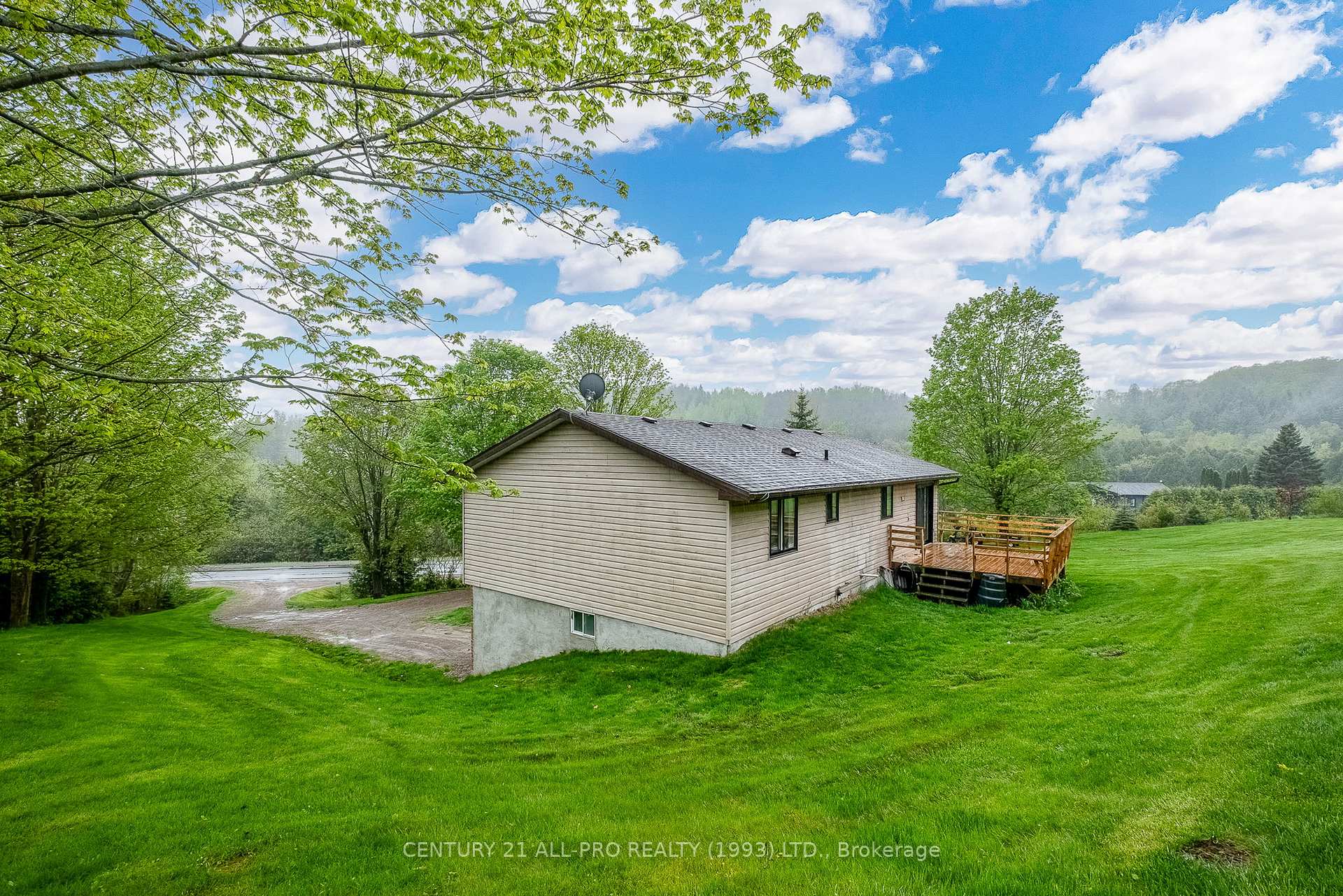 Photo 35 of 3791 Harwood Road, Hamilton Township, Rural Hamilton — HOMEH