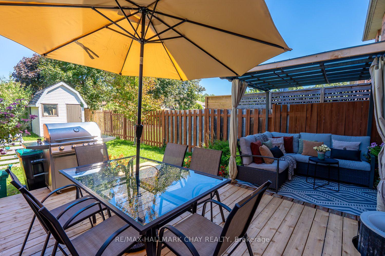 Photo 3 of 24 Bibby Court, Barrie, Holly — HOMEH