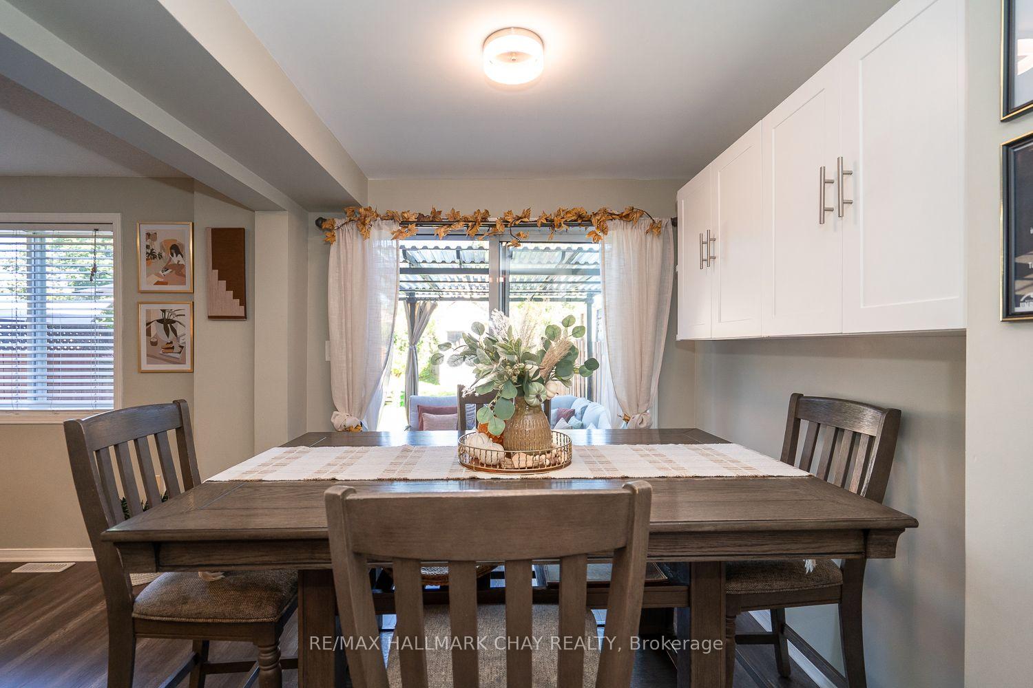 Photo 15 of 24 Bibby Court, Barrie, Holly — HOMEH