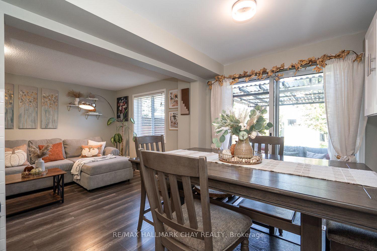 Photo 16 of 24 Bibby Court, Barrie, Holly — HOMEH