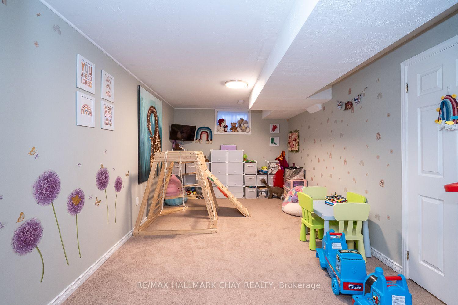 Photo 29 of 24 Bibby Court, Barrie, Holly — HOMEH