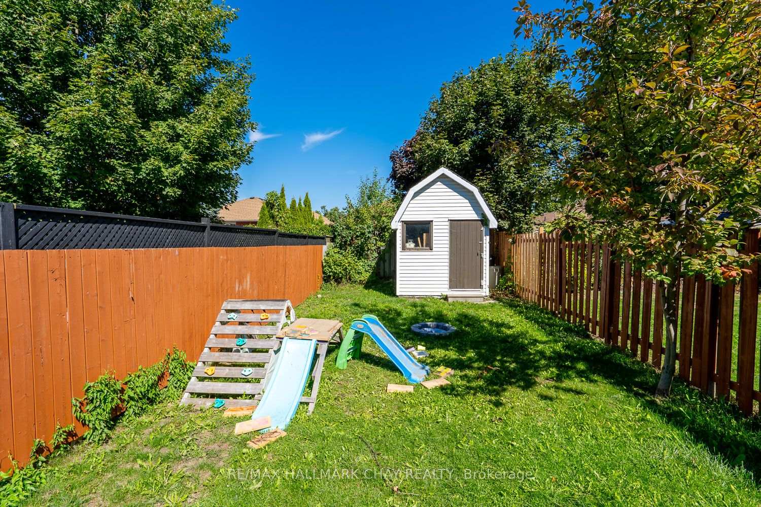 Photo 32 of 24 Bibby Court, Barrie, Holly — HOMEH