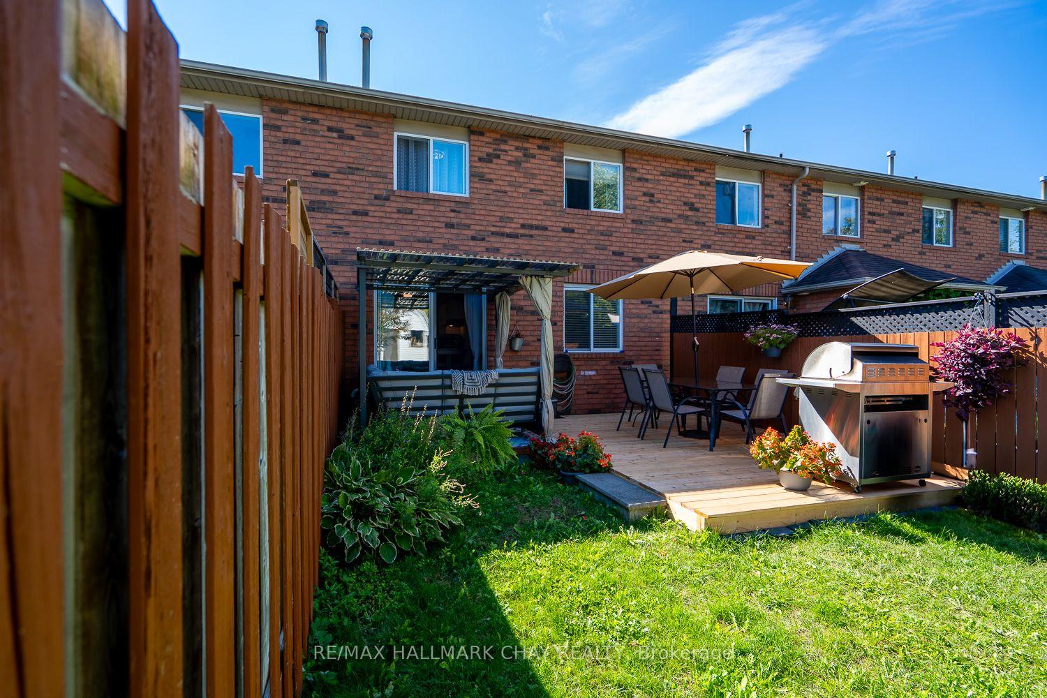 Photo 33 of 24 Bibby Court, Barrie, Holly — HOMEH