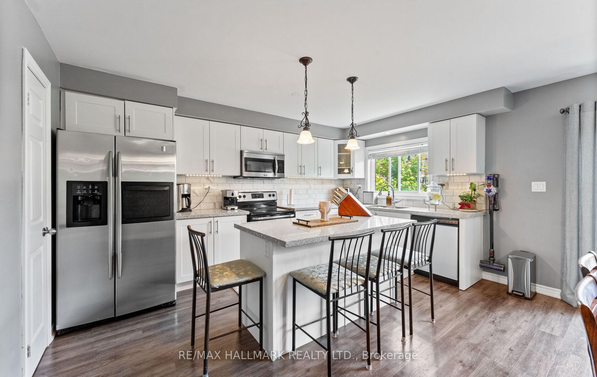 Photo 11 of 43 Streathern Way, Clarington, Bowmanville — HOMEH