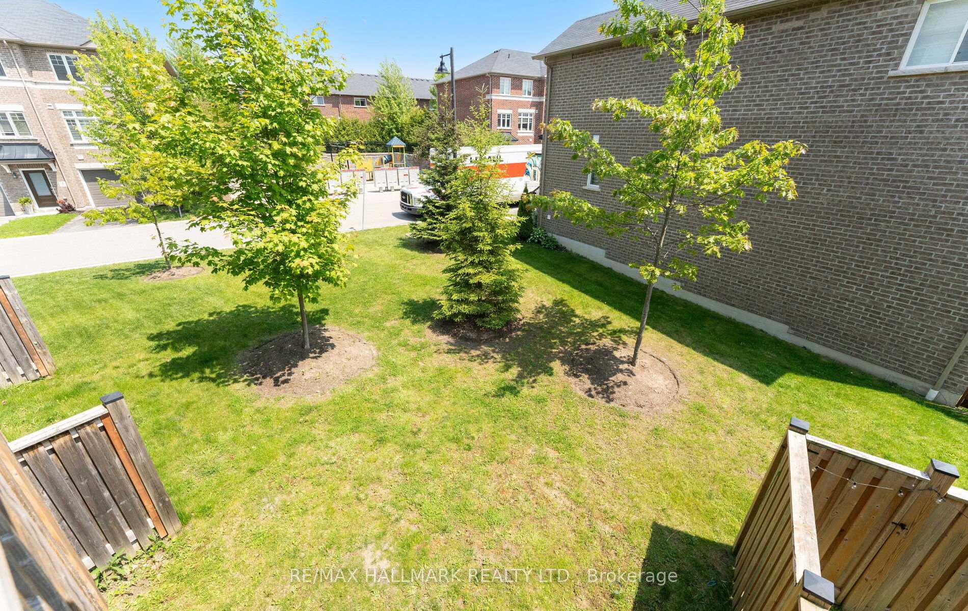 Photo 20 of 43 Streathern Way, Clarington, Bowmanville — HOMEH