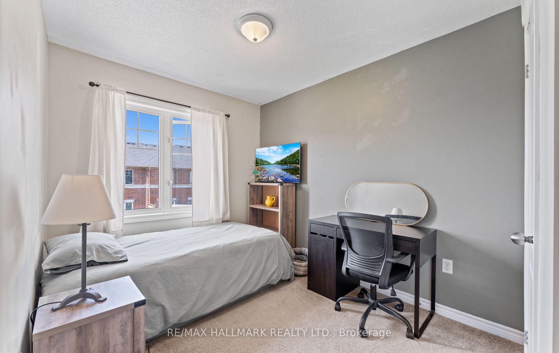 Photo 33 of 43 Streathern Way, Clarington, Bowmanville — HOMEH