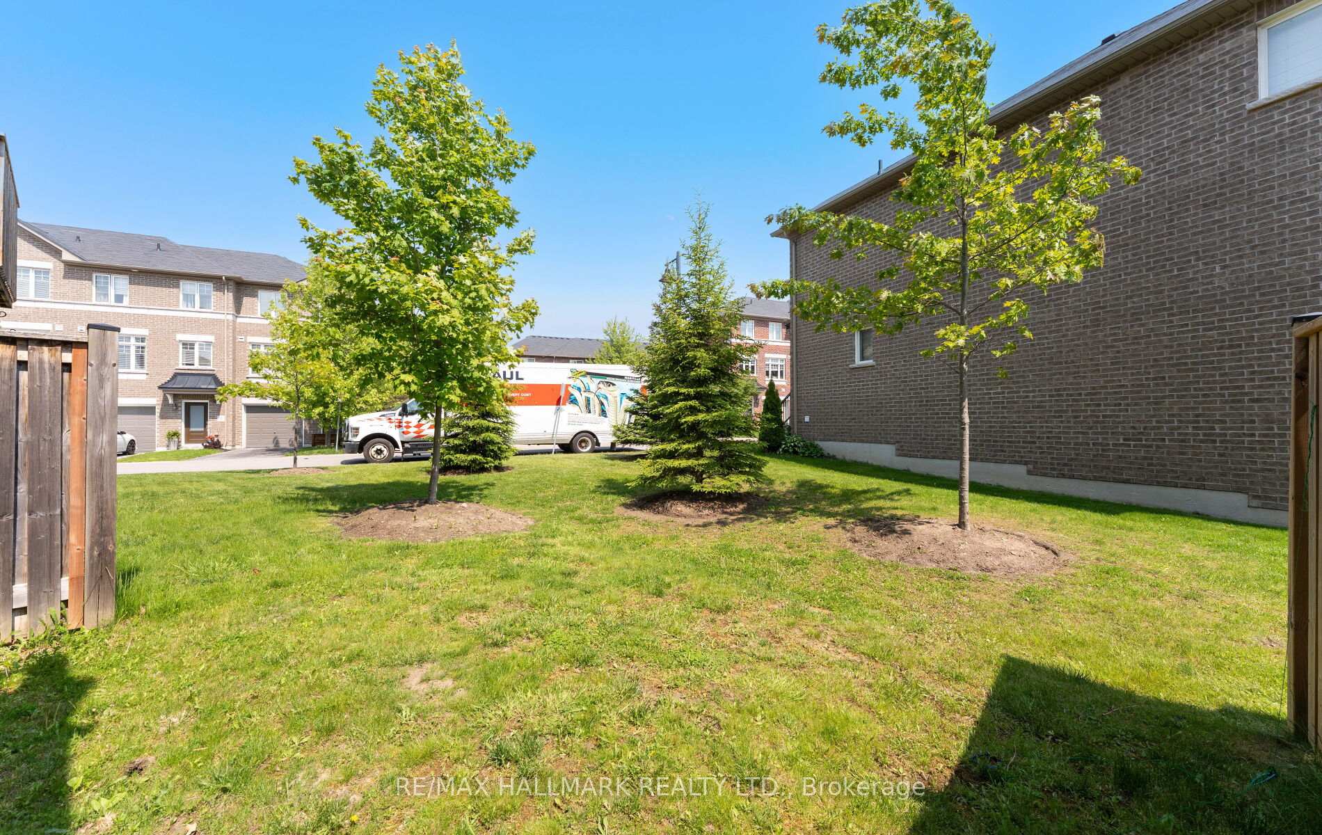 Photo 43 of 43 Streathern Way, Clarington, Bowmanville — HOMEH