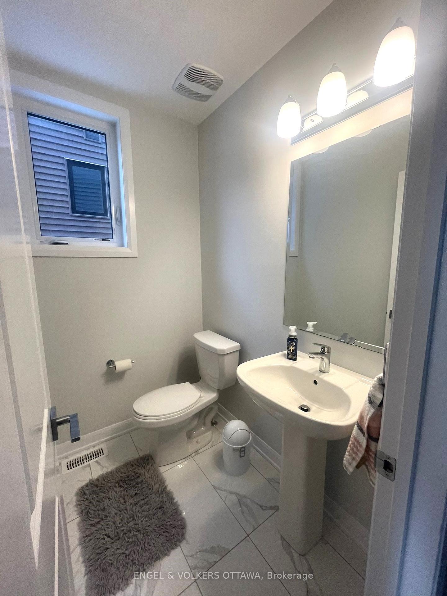 Photo 5 of 336 Drumlish Lane, Ottawa, Barrhaven - Half Moon Bay — HOMEH