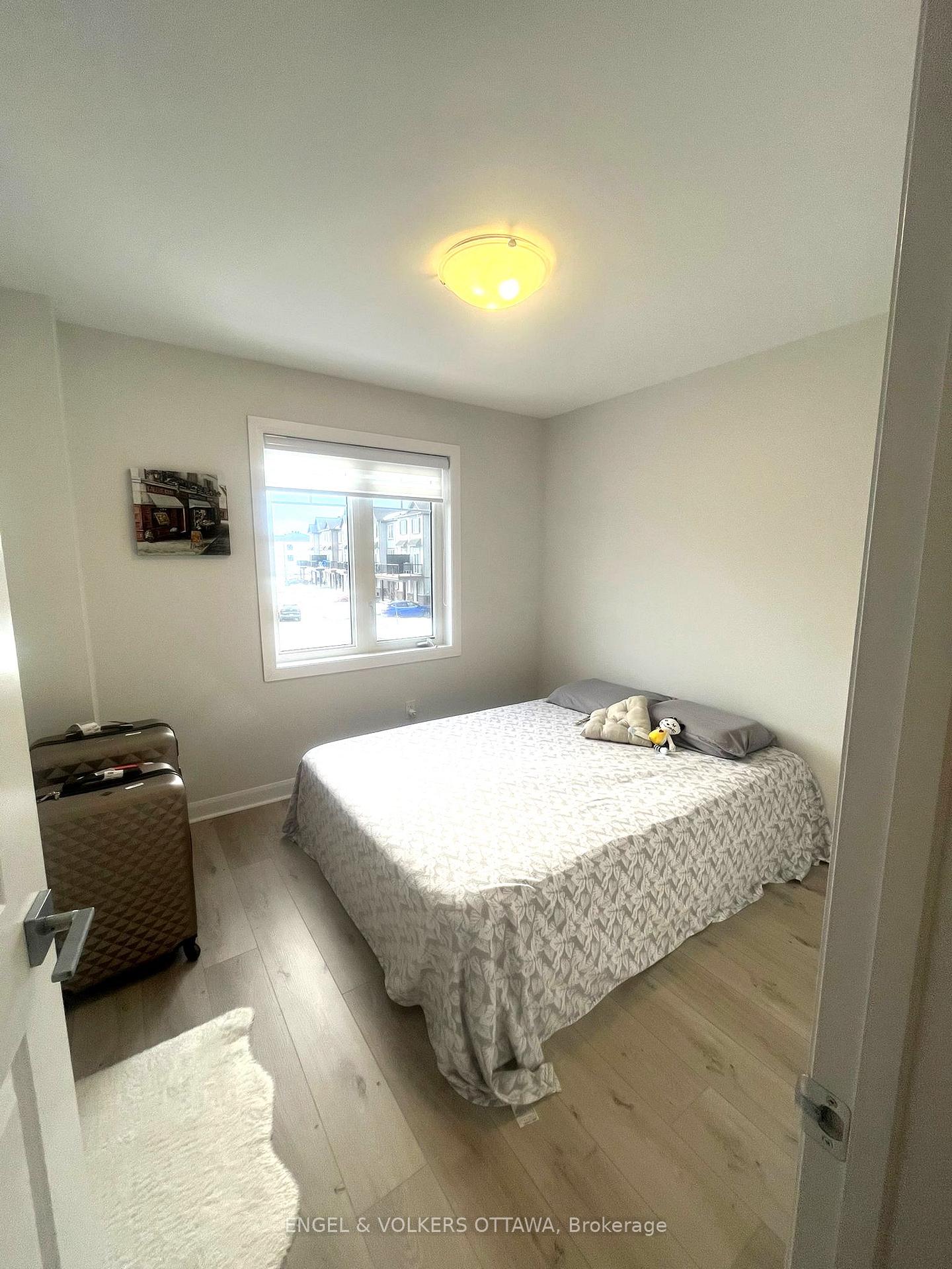 Photo 10 of 336 Drumlish Lane, Ottawa, Barrhaven - Half Moon Bay — HOMEH