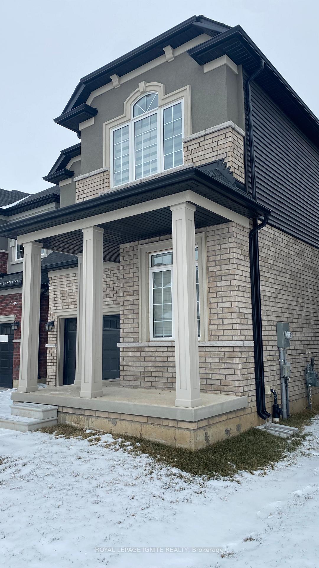 Photo 2 of 18 Tooker Drive, Brant, Brantford Twp — HOMEH