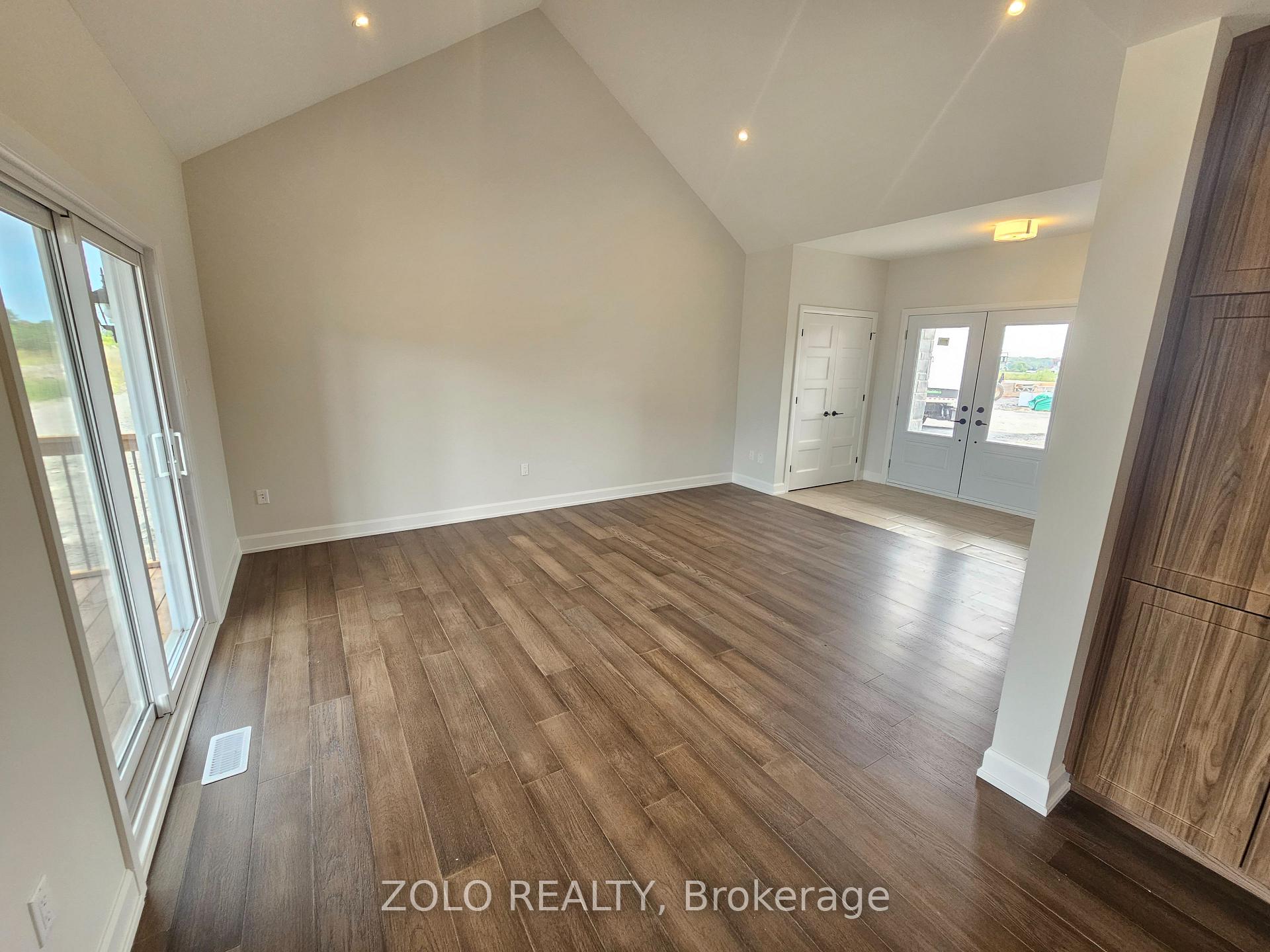 Photo 3 of 752 Walton Street, Cornwall — HOMEH