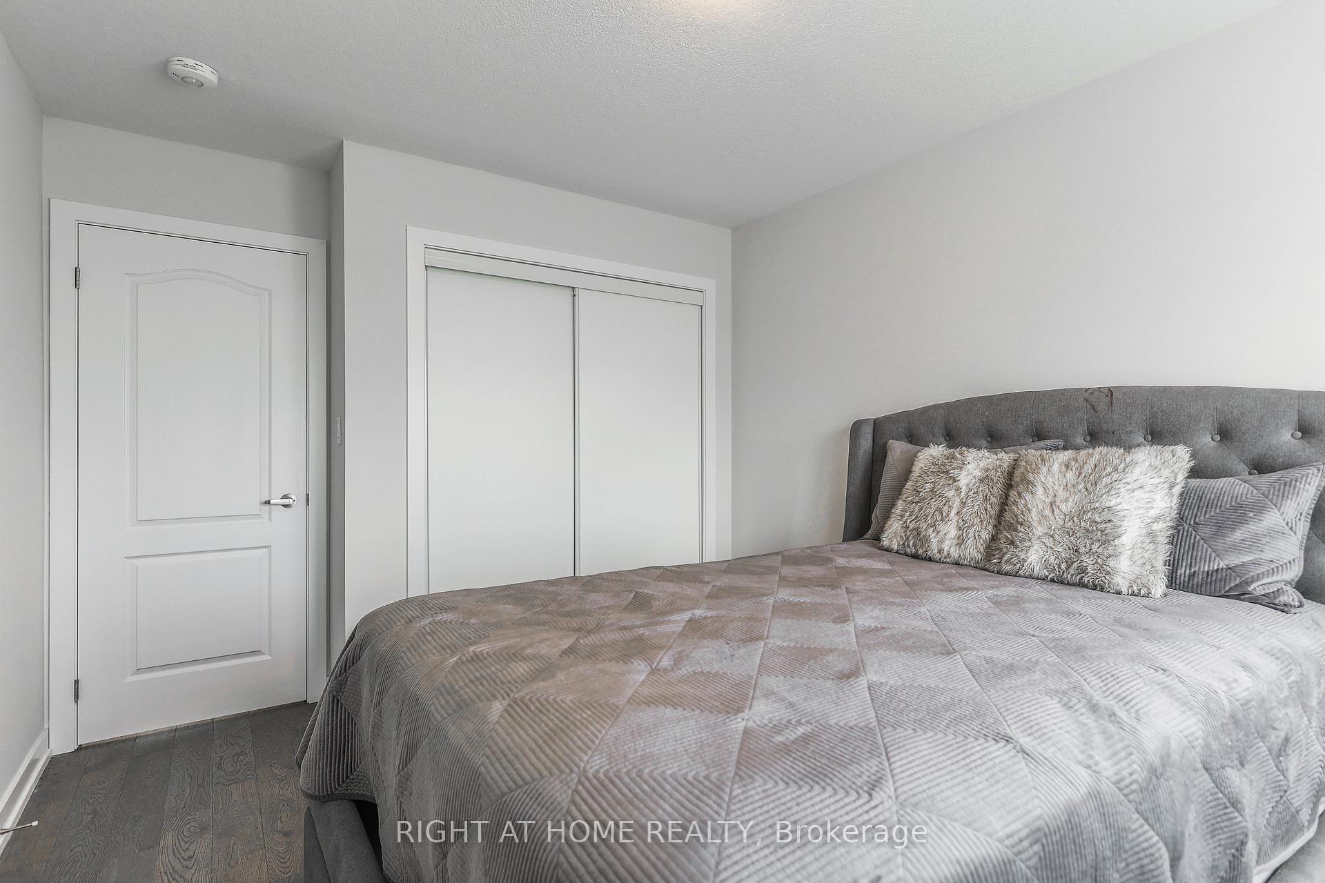 Photo 21 of 36 Lilac Circle, Haldimand — HOMEH