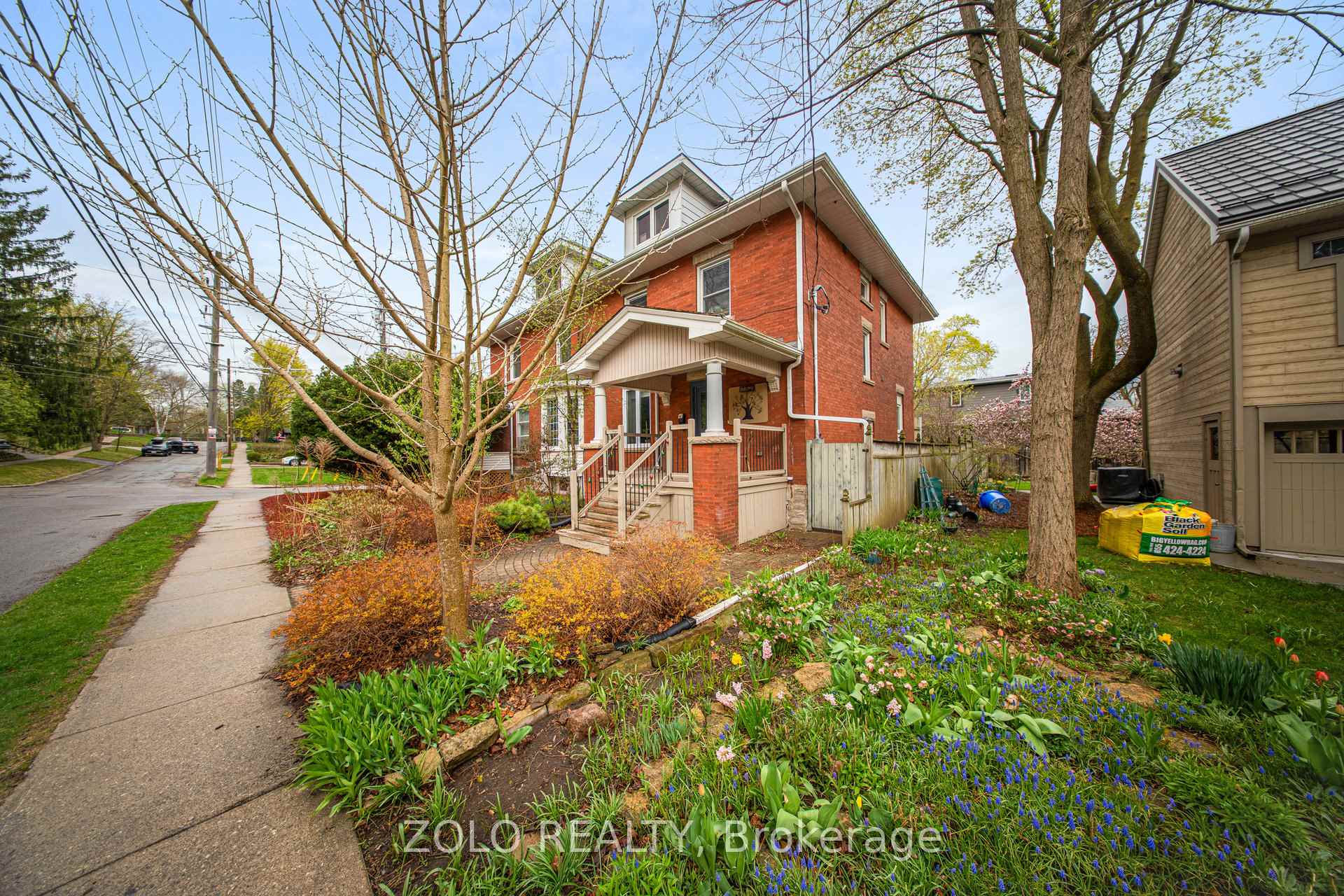 Photo 2 of 43 Forbes Avenue, Guelph, Dovercliffe Park/Old University — HOMEH