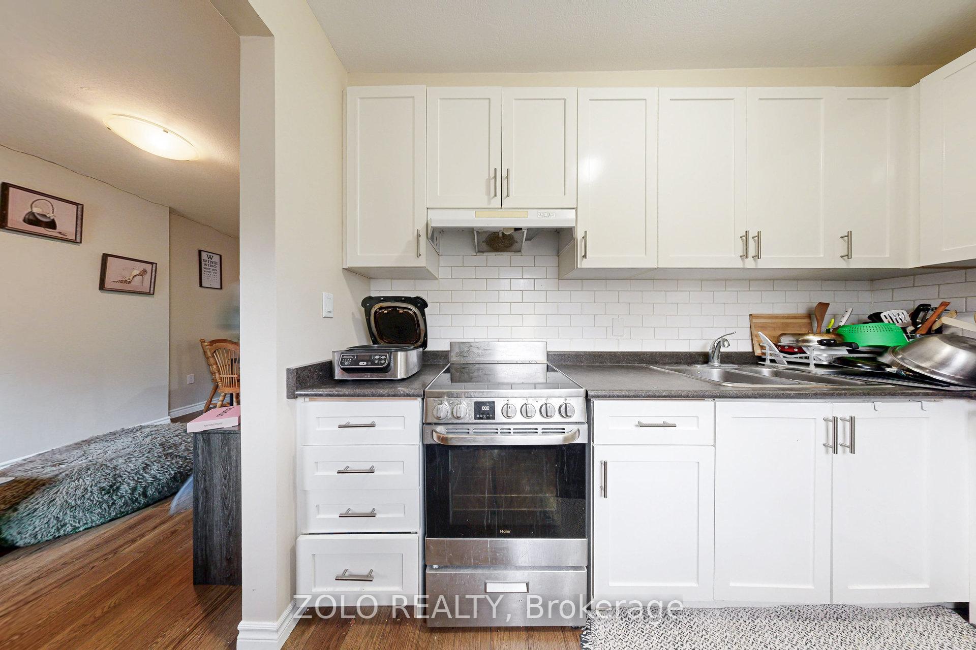 Photo 6 of 43 Forbes Avenue, Guelph, Dovercliffe Park/Old University — HOMEH