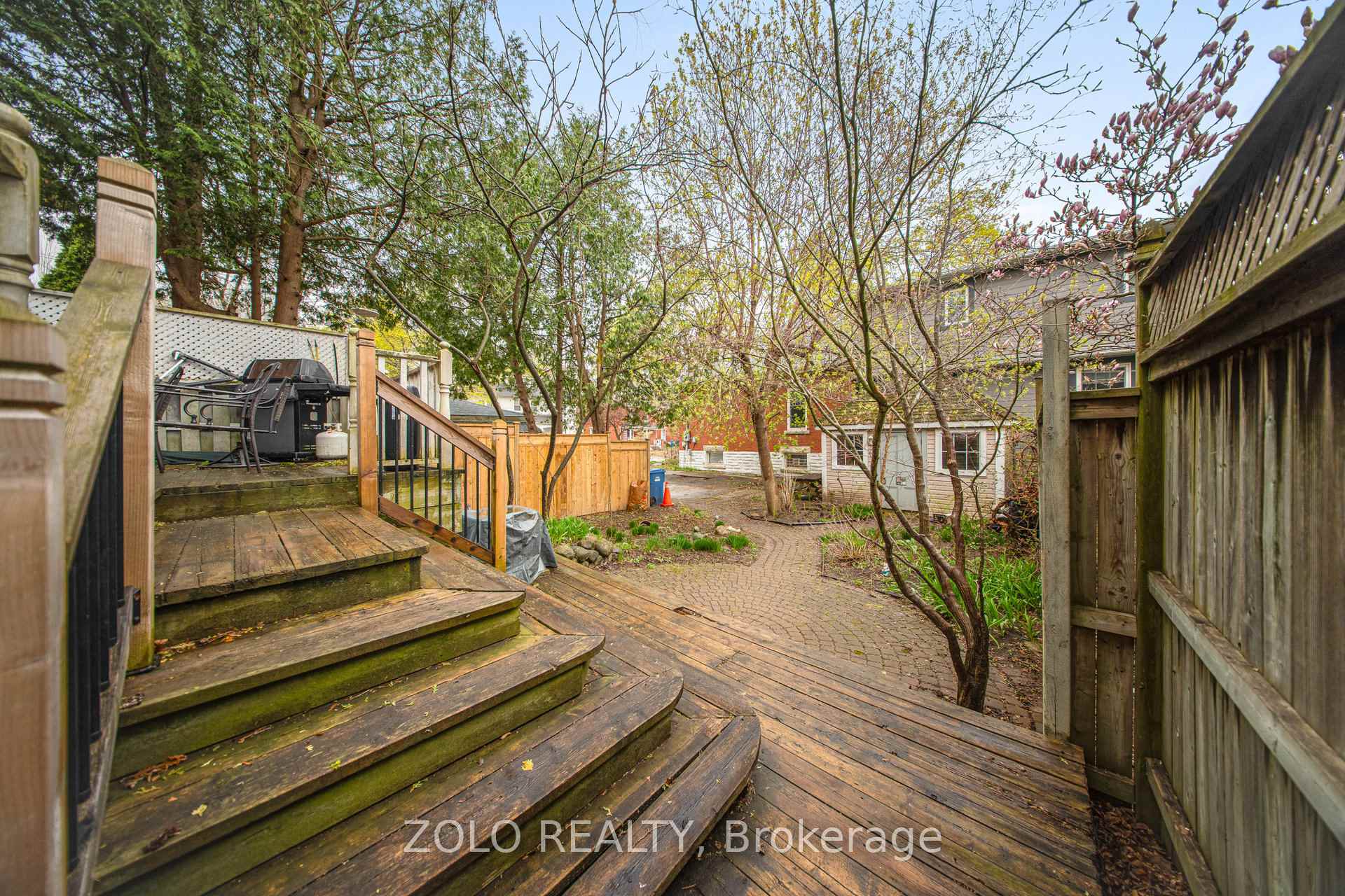 Photo 24 of 43 Forbes Avenue, Guelph, Dovercliffe Park/Old University — HOMEH