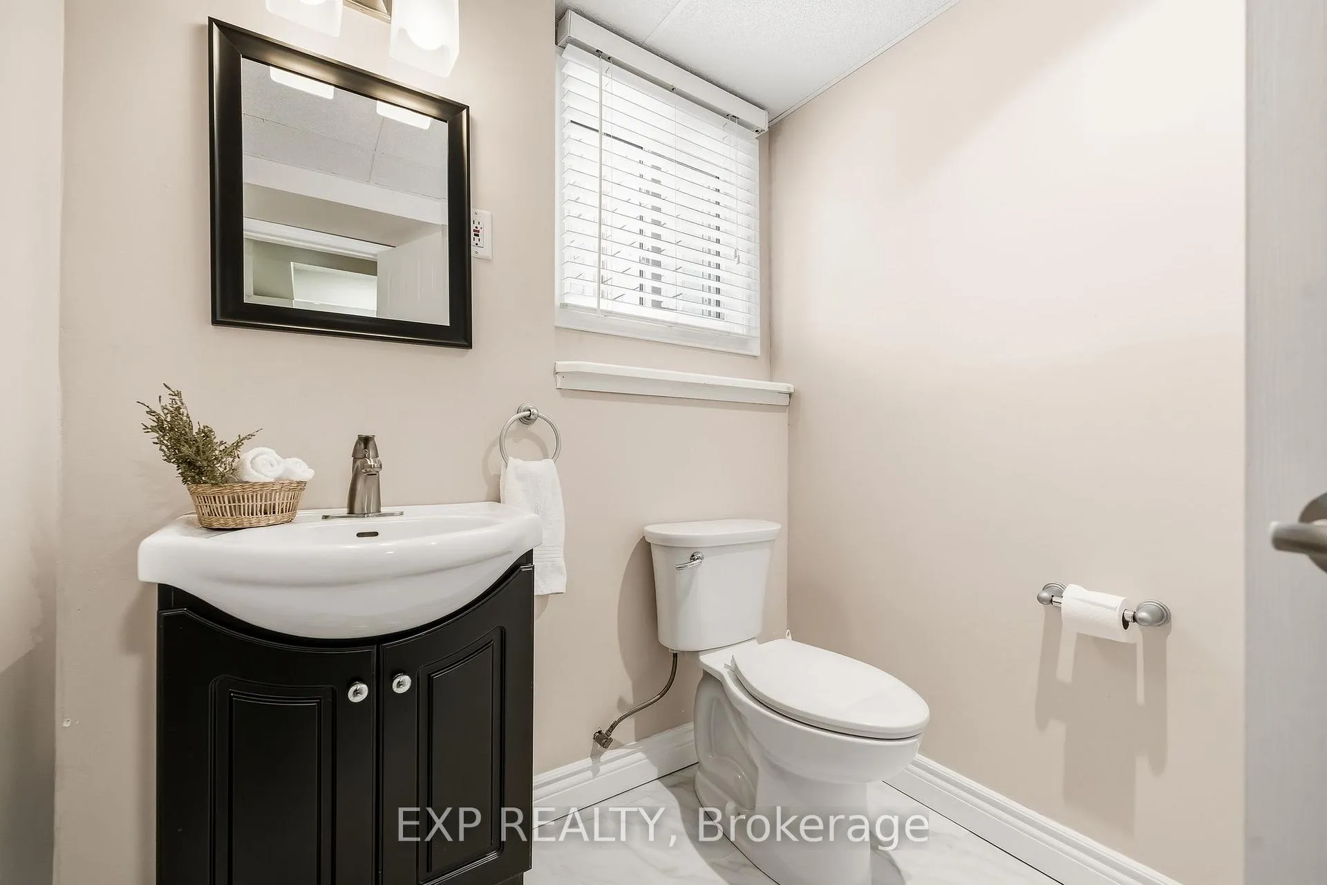 Photo 26 of 18 Elm Avenue, Hamilton Township, Baltimore — HOMEH