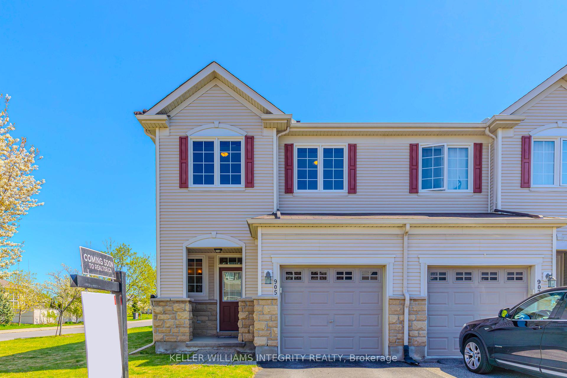 Front of 905 Caldermill Private
