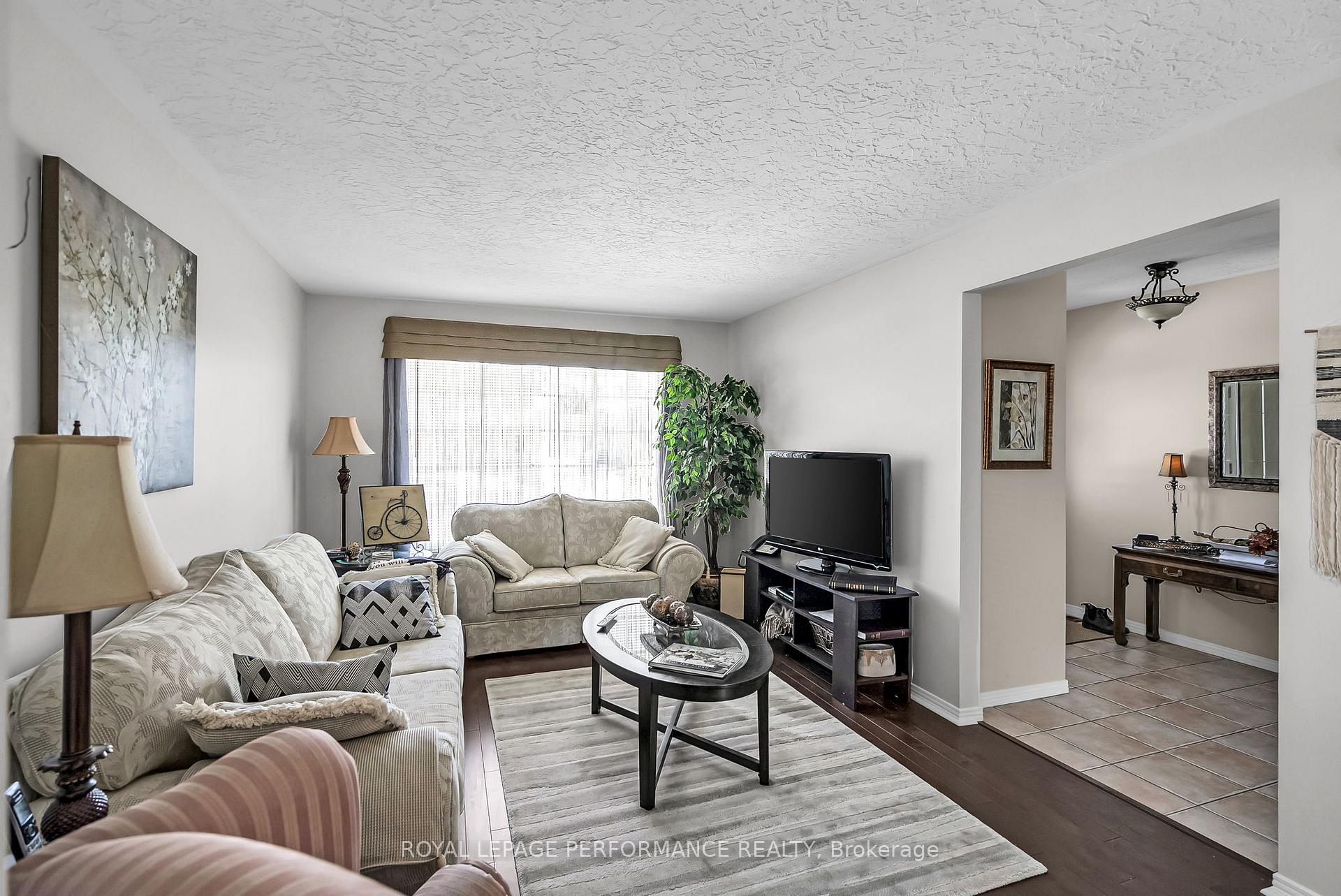 Photo 4 of 376 Sheridan Street, Cornwall — HOMEH