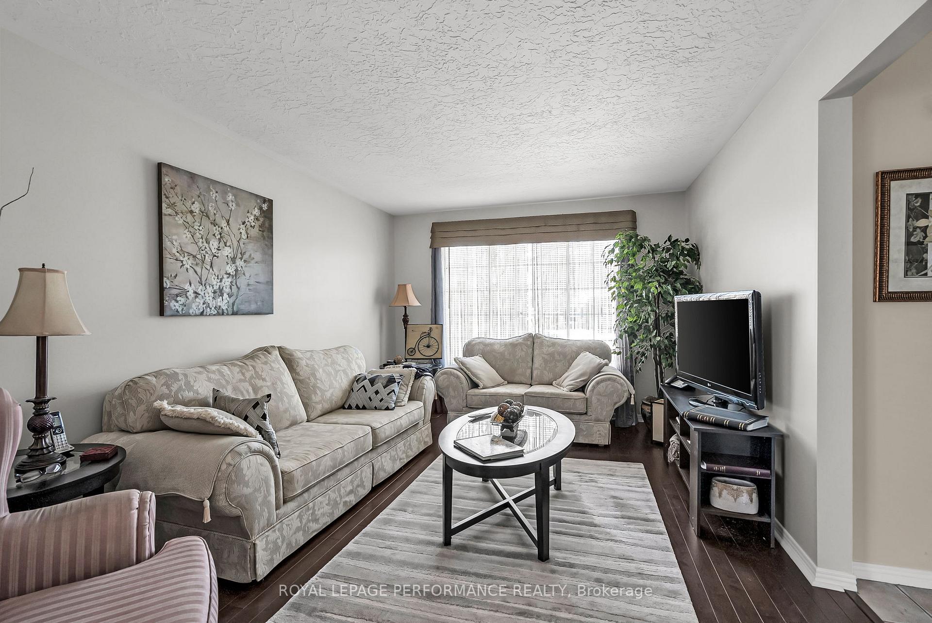 Photo 6 of 376 Sheridan Street, Cornwall — HOMEH
