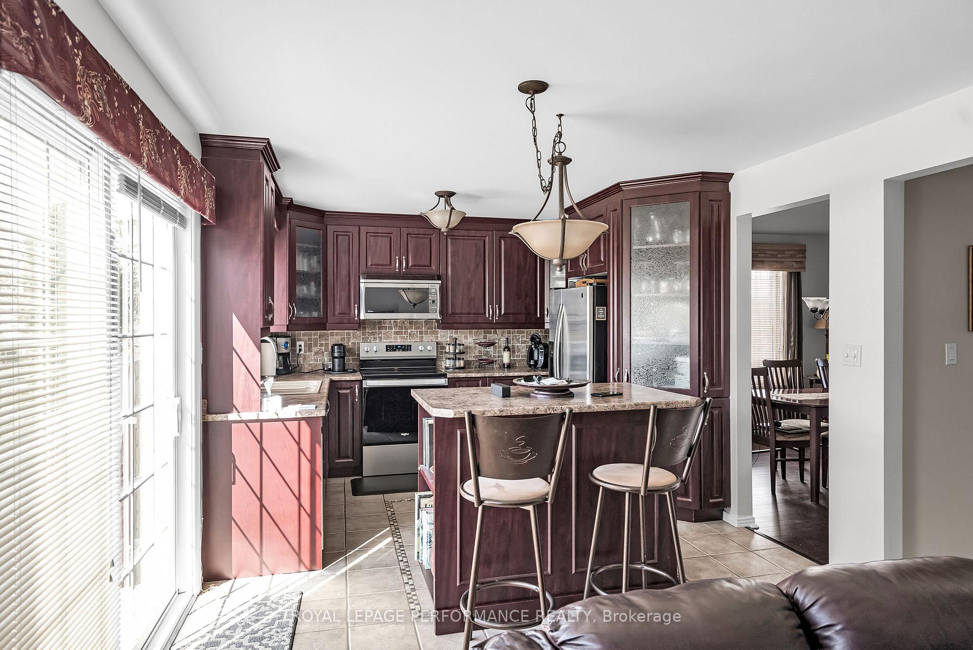 Photo 13 of 376 Sheridan Street, Cornwall — HOMEH
