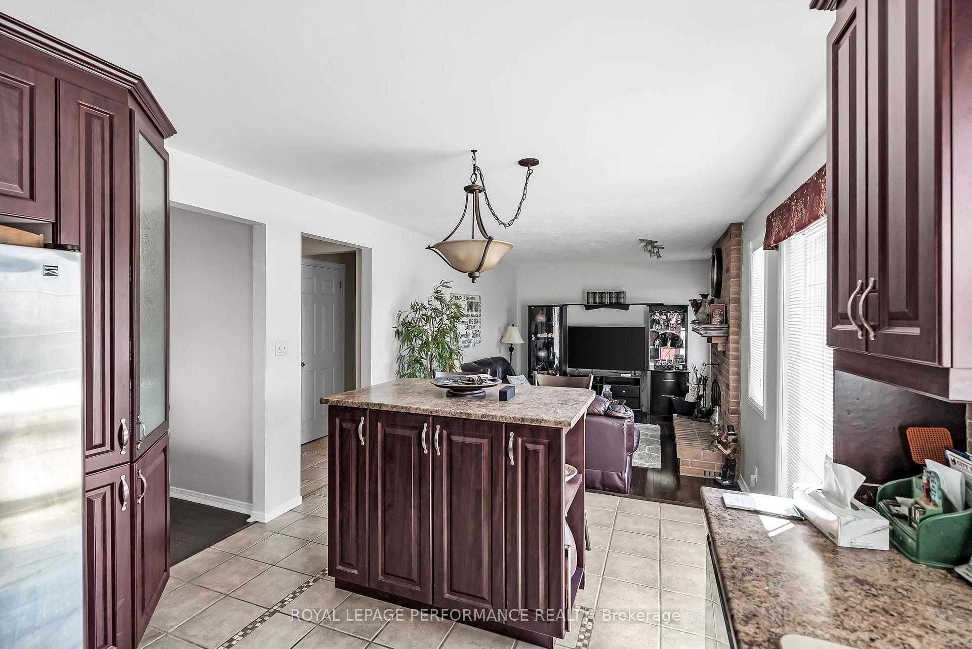 Photo 18 of 376 Sheridan Street, Cornwall — HOMEH