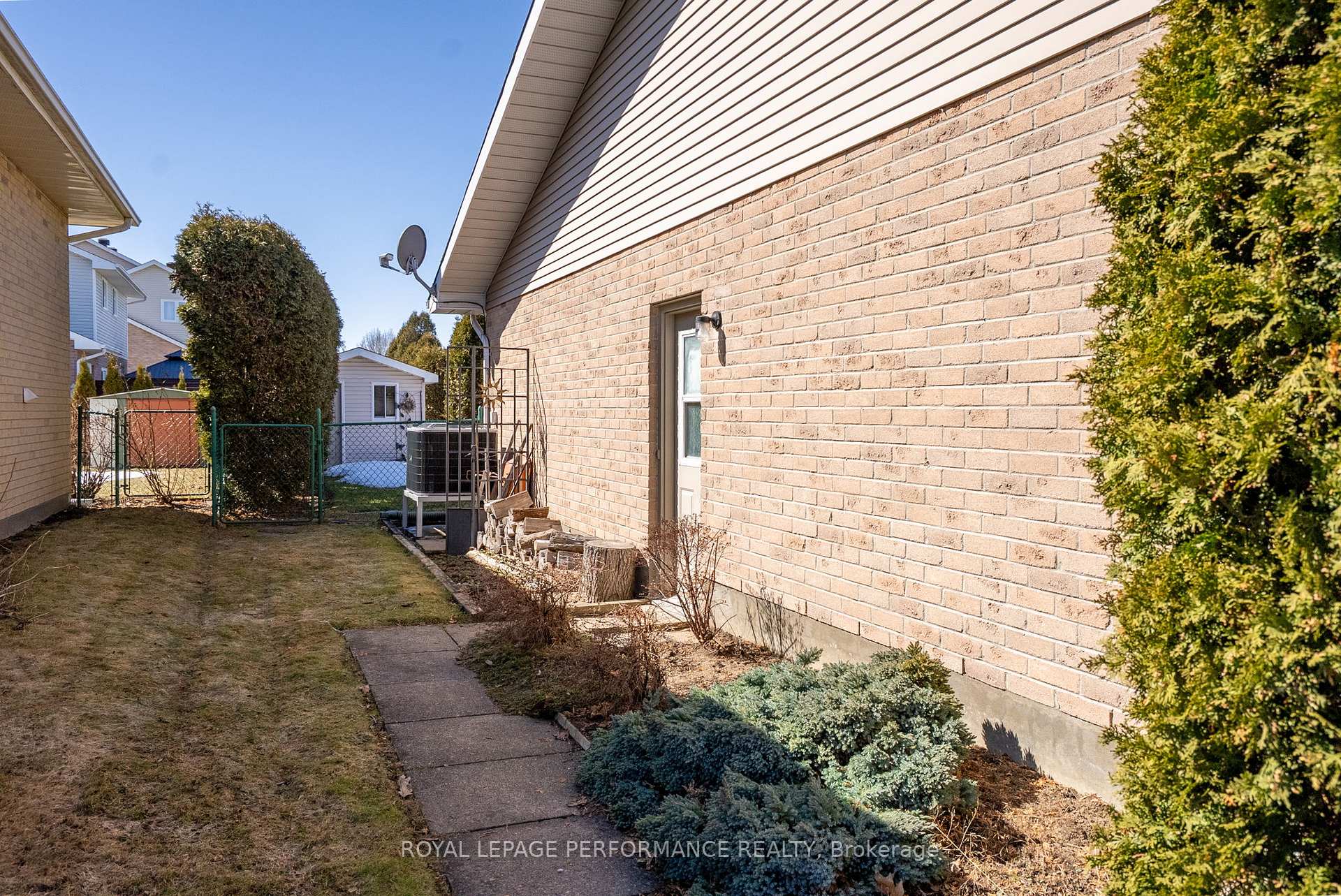 Photo 39 of 376 Sheridan Street, Cornwall — HOMEH