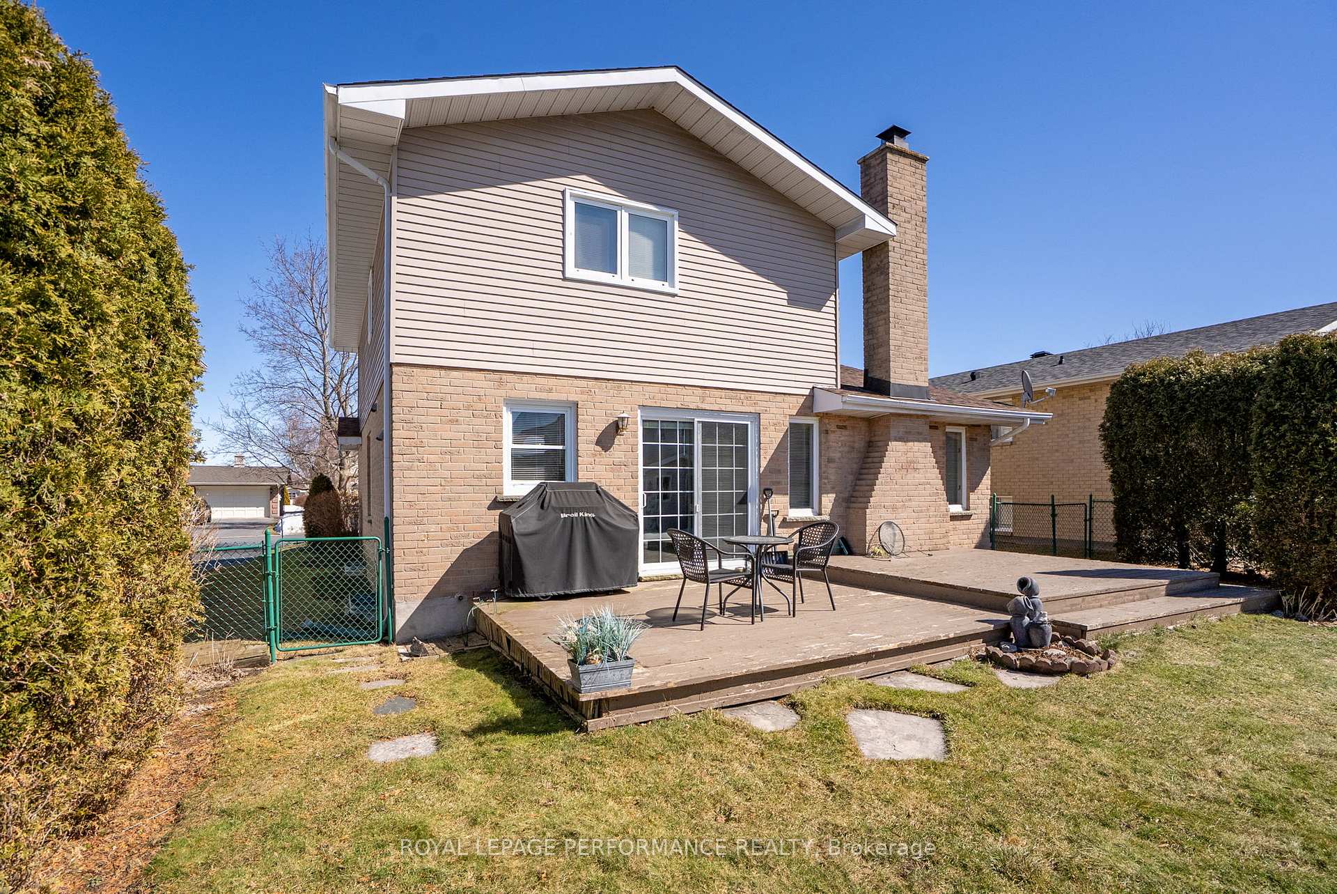 Photo 46 of 376 Sheridan Street, Cornwall — HOMEH