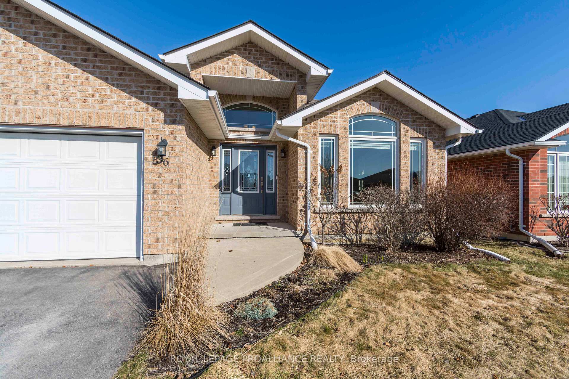 Photo 2 of 36 Kipling Drive, Belleville, Thurlow Ward — HOMEH