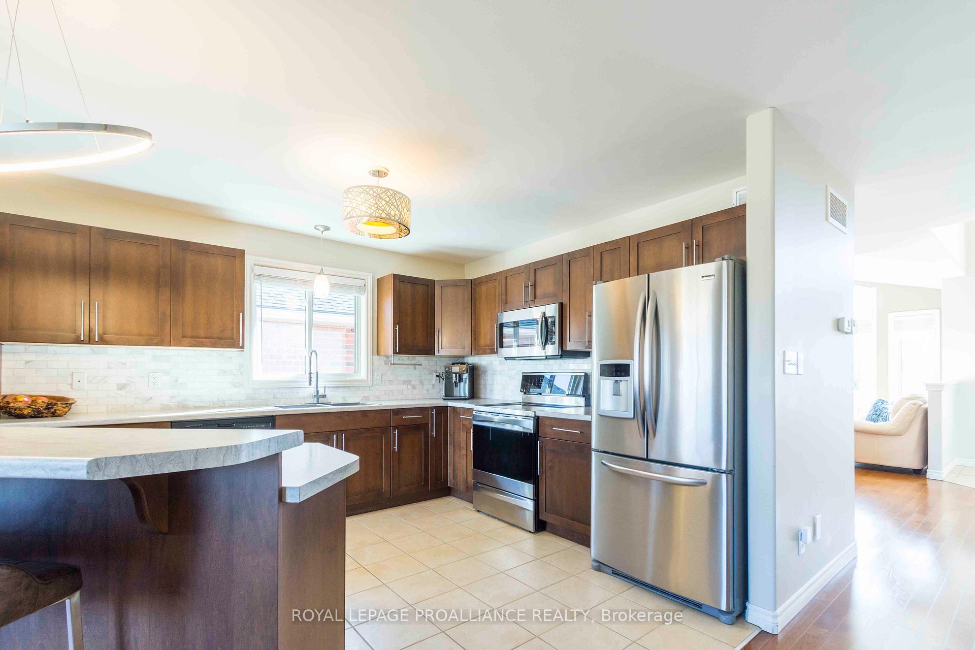 Photo 12 of 36 Kipling Drive, Belleville, Thurlow Ward — HOMEH