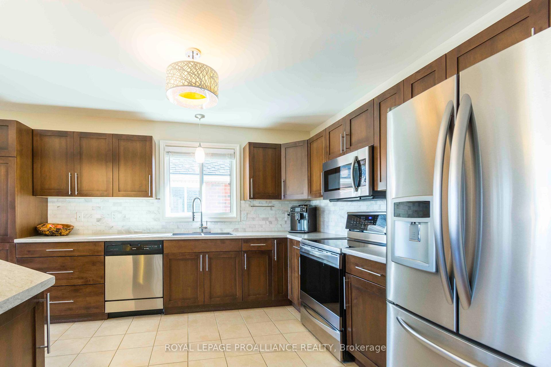 Photo 13 of 36 Kipling Drive, Belleville, Thurlow Ward — HOMEH