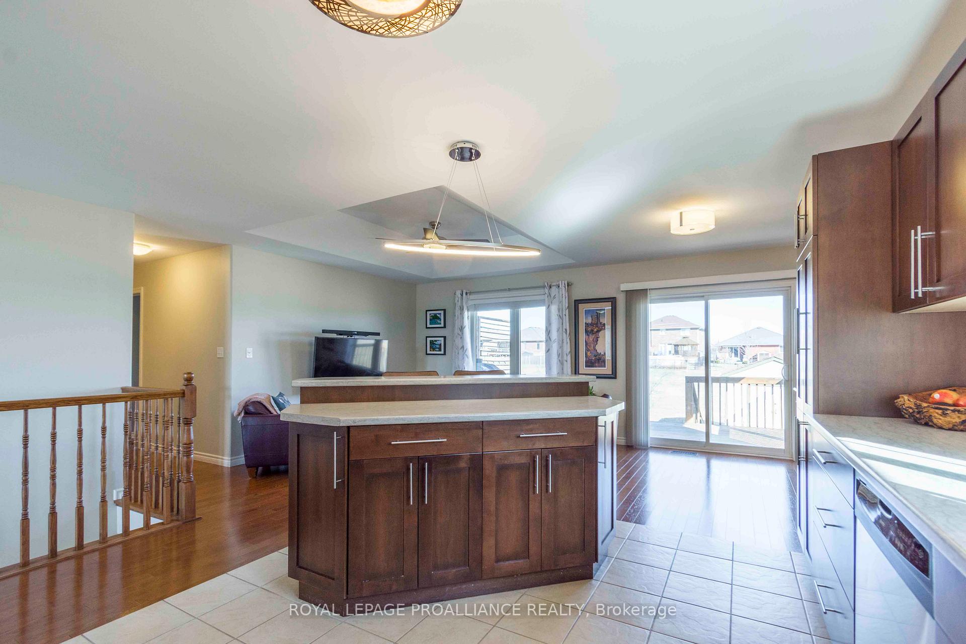Photo 15 of 36 Kipling Drive, Belleville, Thurlow Ward — HOMEH
