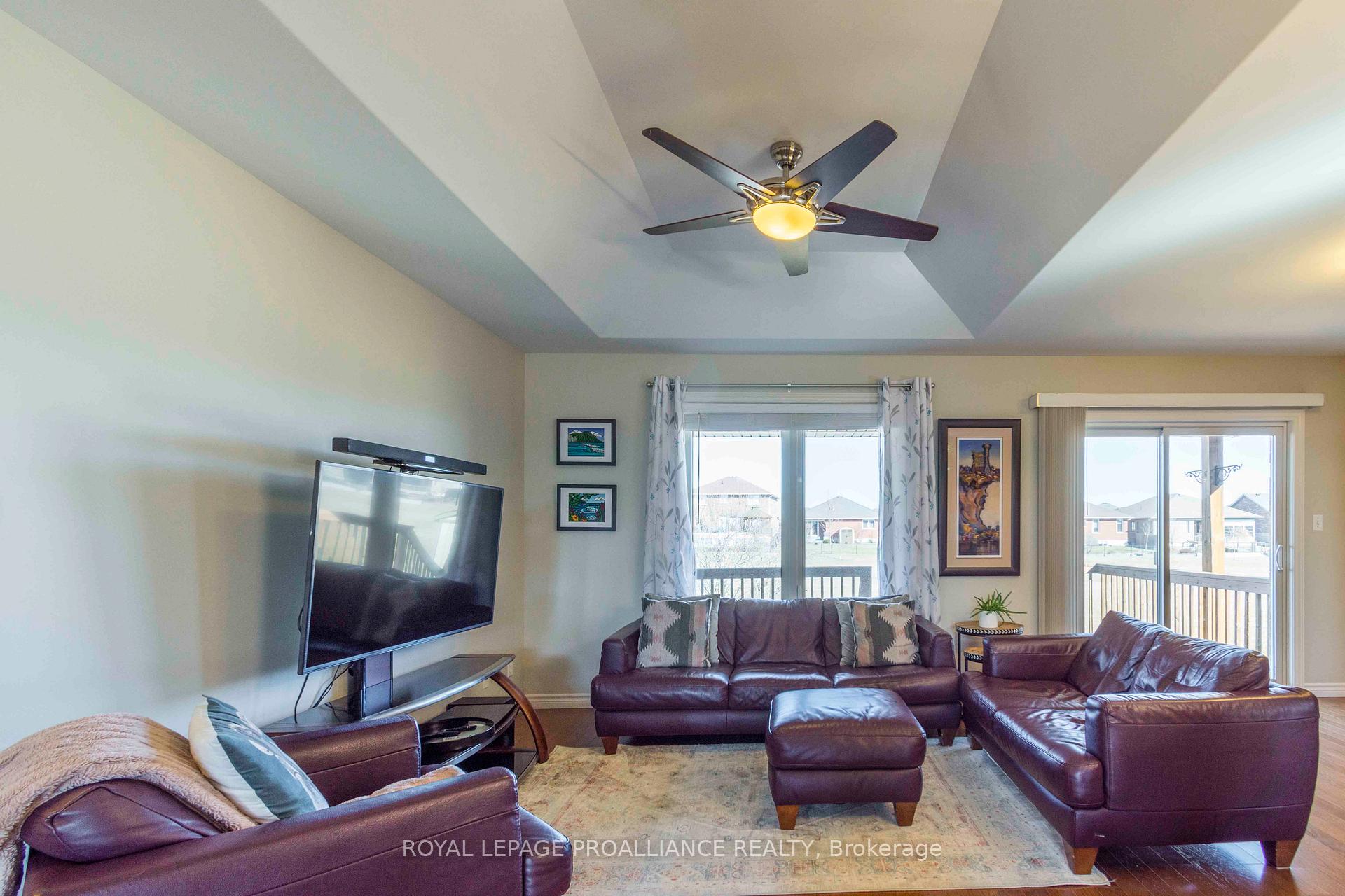 Photo 18 of 36 Kipling Drive, Belleville, Thurlow Ward — HOMEH