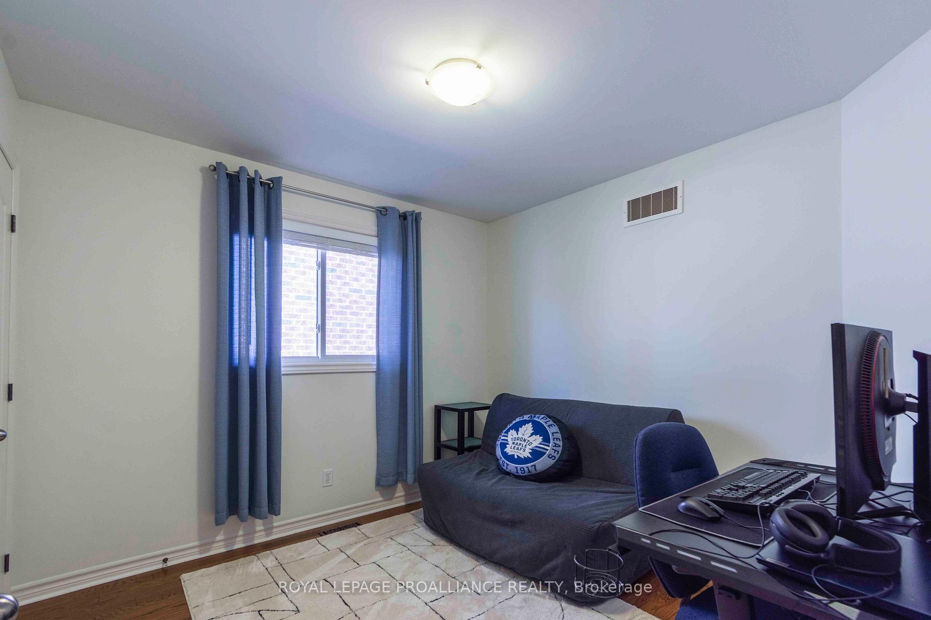 Photo 22 of 36 Kipling Drive, Belleville, Thurlow Ward — HOMEH