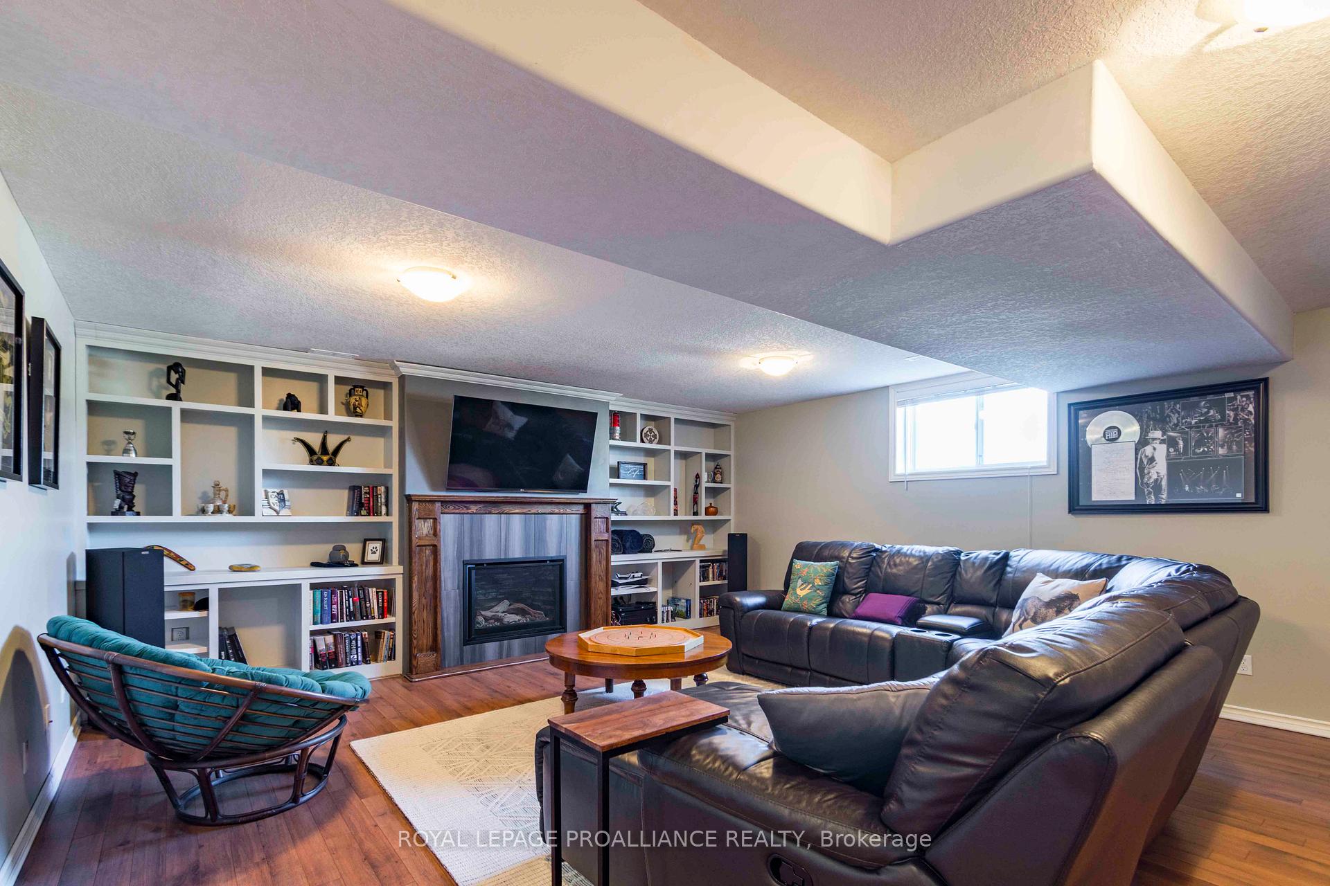 Photo 26 of 36 Kipling Drive, Belleville, Thurlow Ward — HOMEH