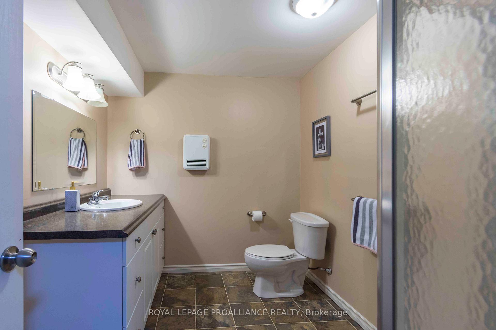 Photo 31 of 36 Kipling Drive, Belleville, Thurlow Ward — HOMEH