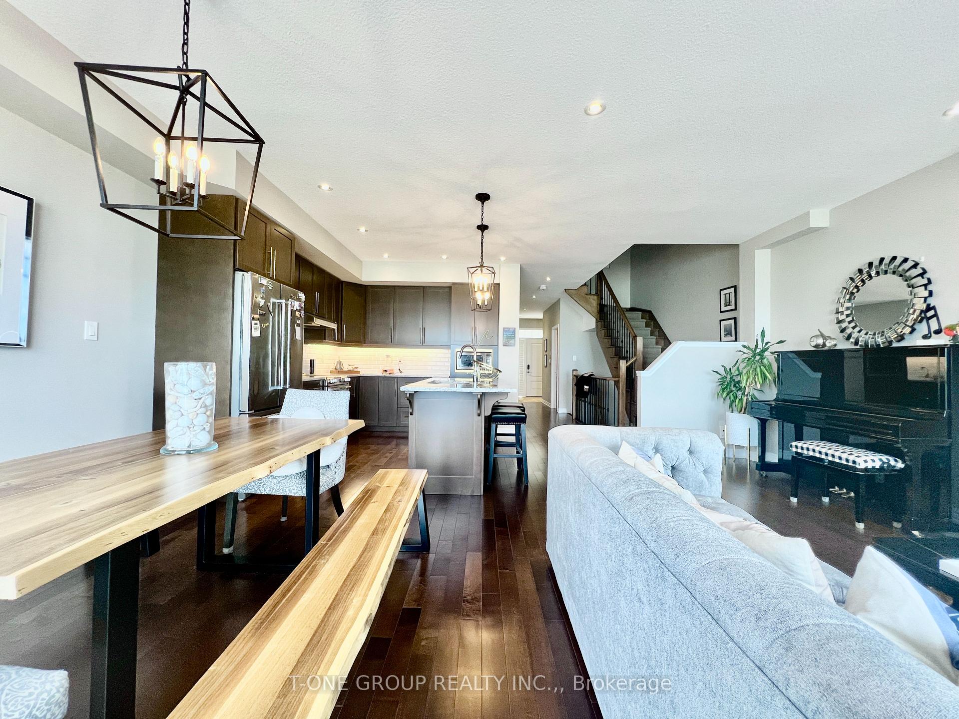 Photo 2 of 52 Waterview Lane, Grimsby, Grimsby Beach — HOMEH
