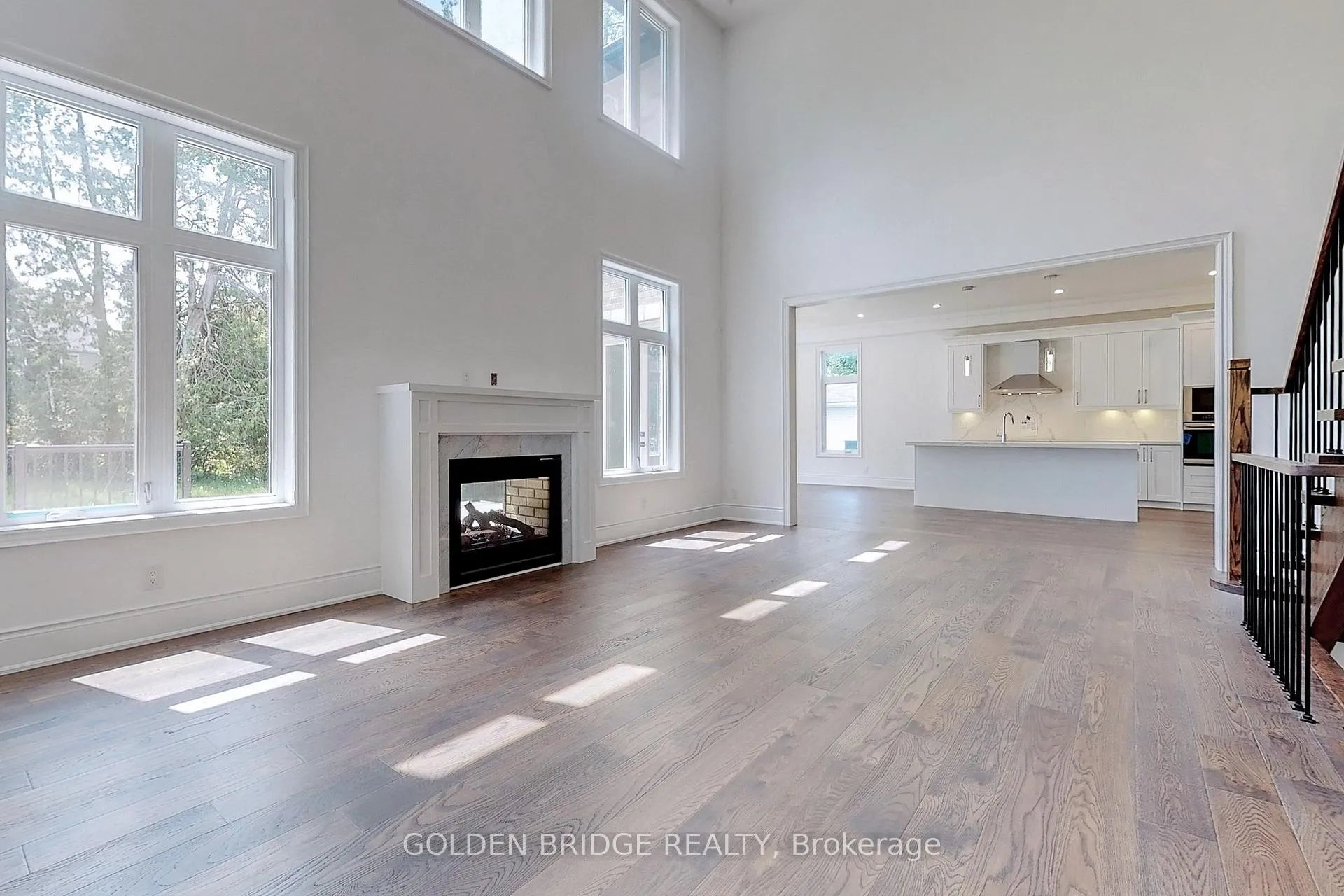 Photo 13 of 307 Walter Drive, Georgina, Keswick South — HOMEH