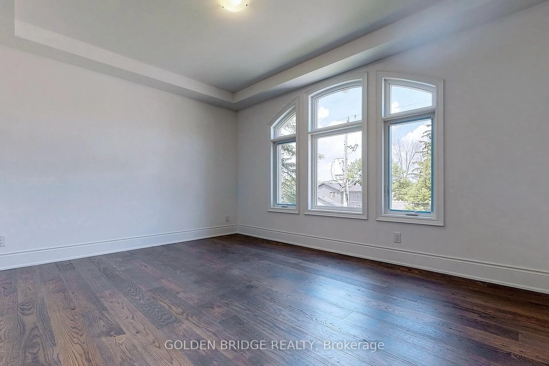 Photo 21 of 307 Walter Drive, Georgina, Keswick South — HOMEH