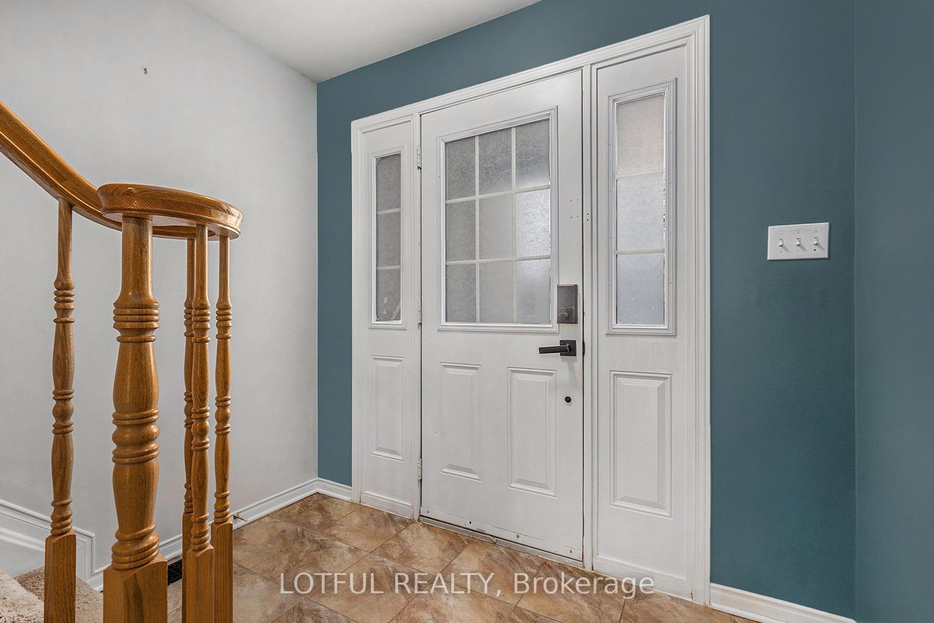 Photo 4 of 424 Ashbourne Crescent, Ottawa, Barrhaven - Stonebridge — HOMEH