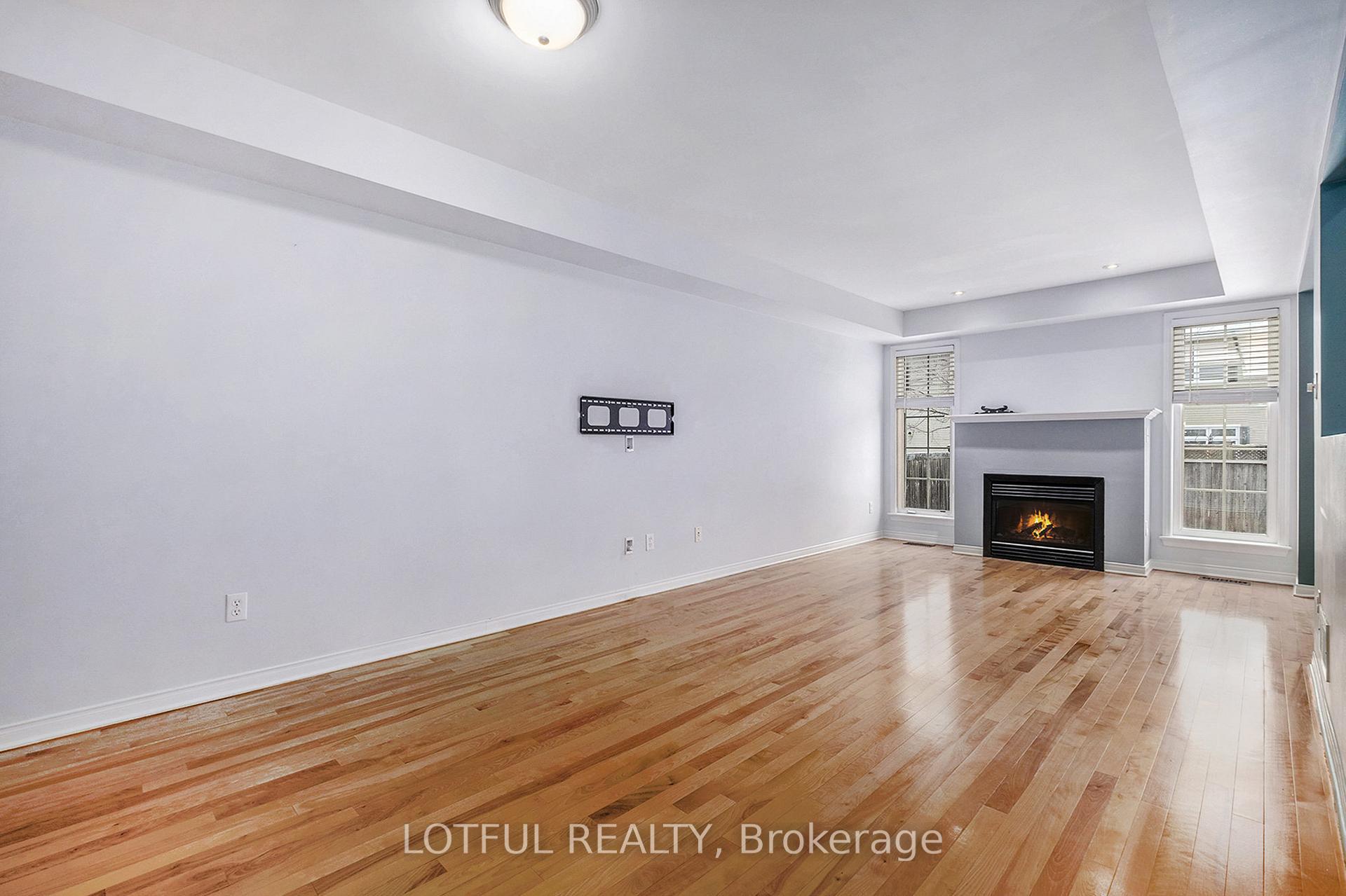 Photo 6 of 424 Ashbourne Crescent, Ottawa, Barrhaven - Stonebridge — HOMEH