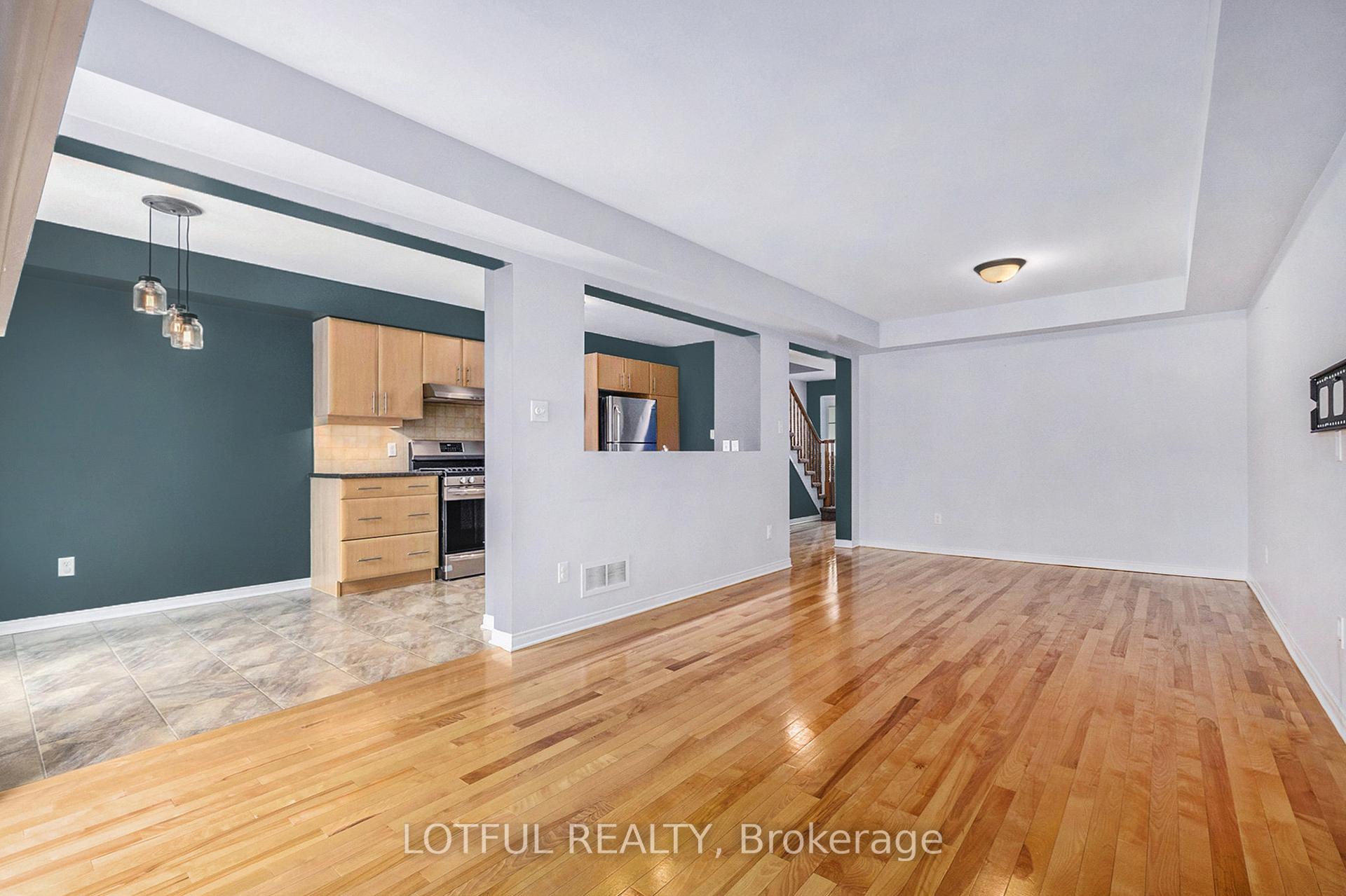 Photo 8 of 424 Ashbourne Crescent, Ottawa, Barrhaven - Stonebridge — HOMEH