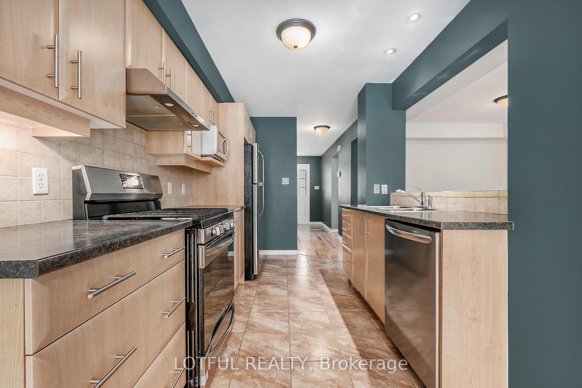 Photo 9 of 424 Ashbourne Crescent, Ottawa, Barrhaven - Stonebridge — HOMEH