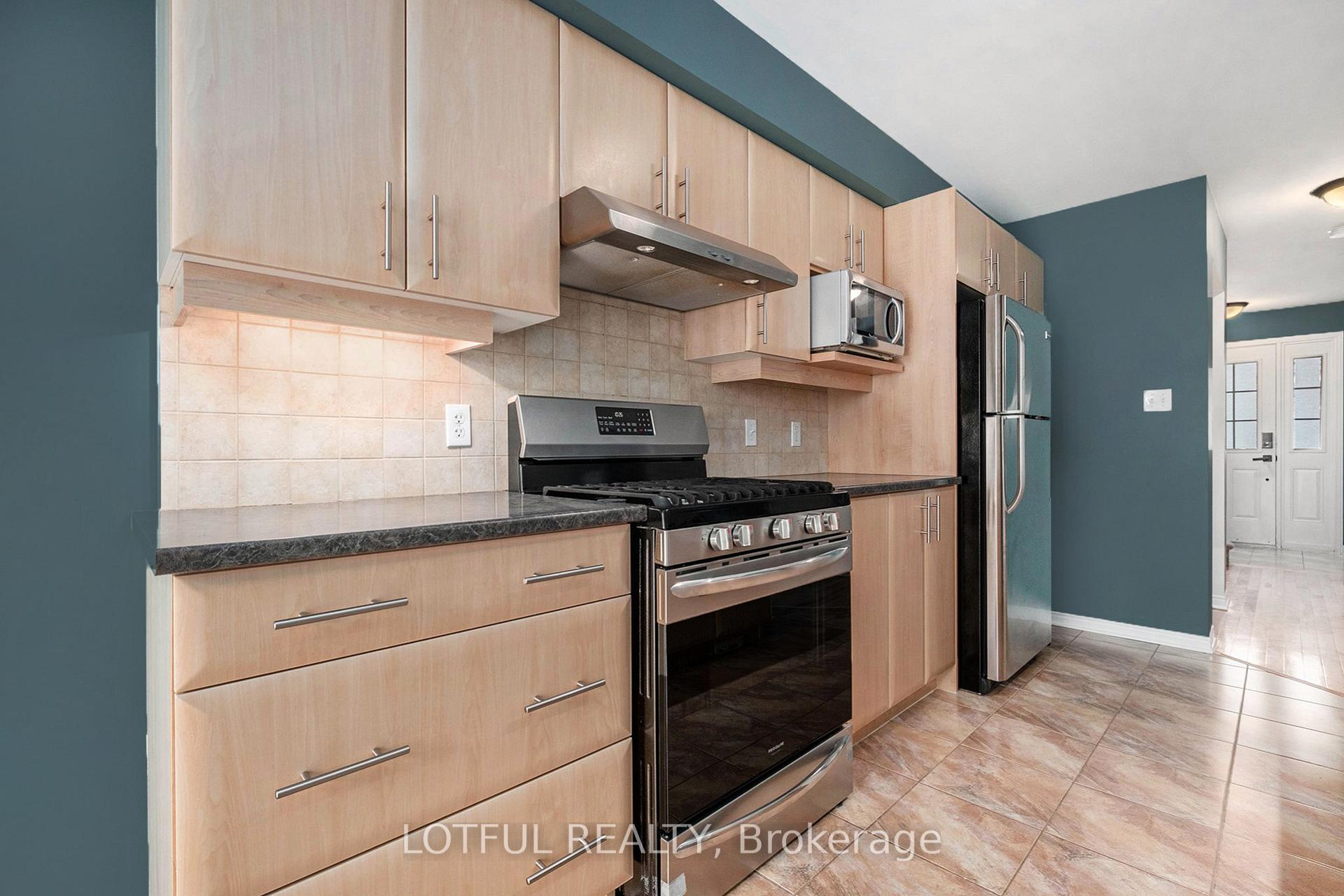 Photo 10 of 424 Ashbourne Crescent, Ottawa, Barrhaven - Stonebridge — HOMEH