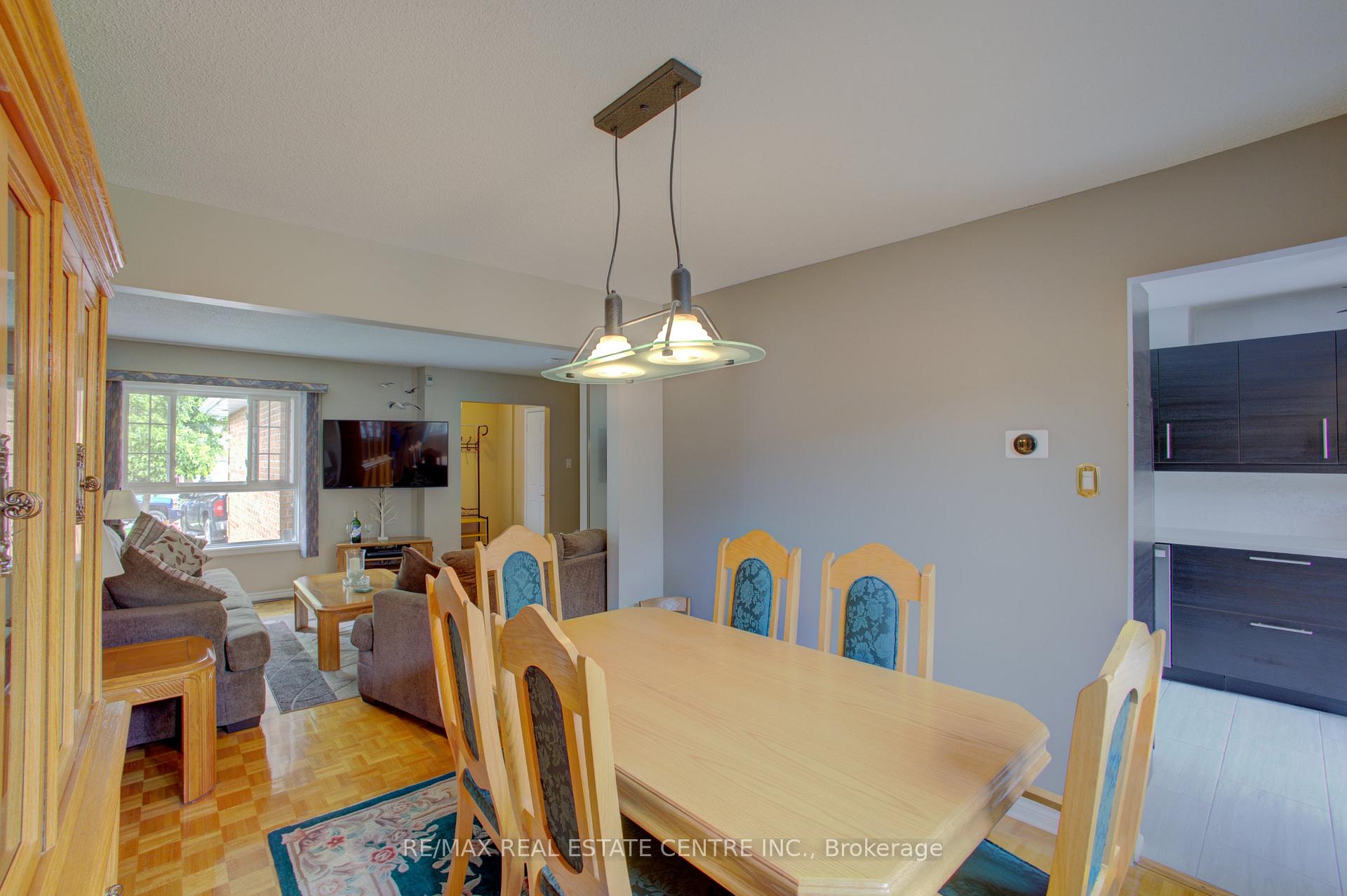 Photo 6 of 57 Ecclestone Drive, Brampton, Brampton West — HOMEH