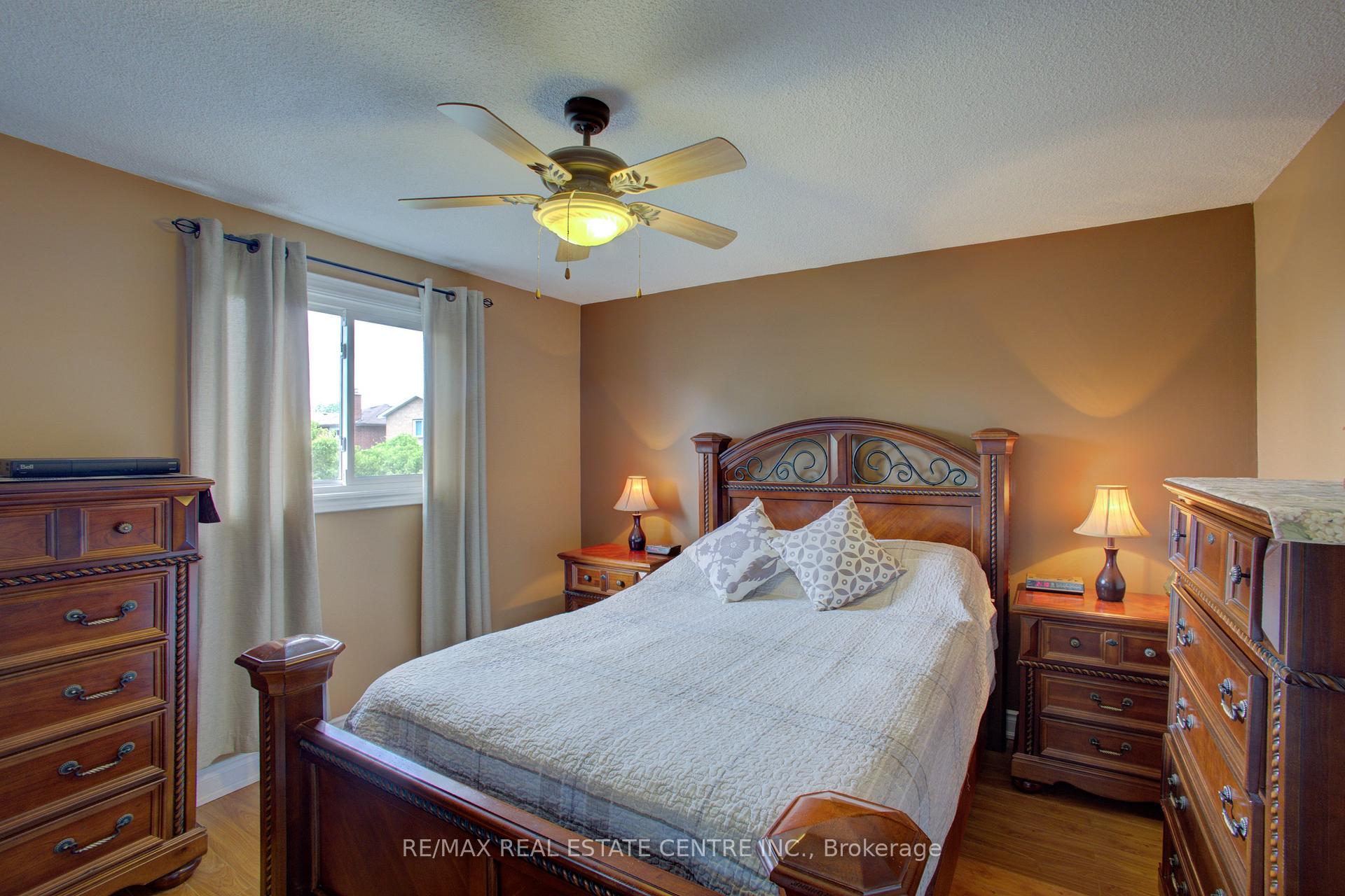 Photo 13 of 57 Ecclestone Drive, Brampton, Brampton West — HOMEH