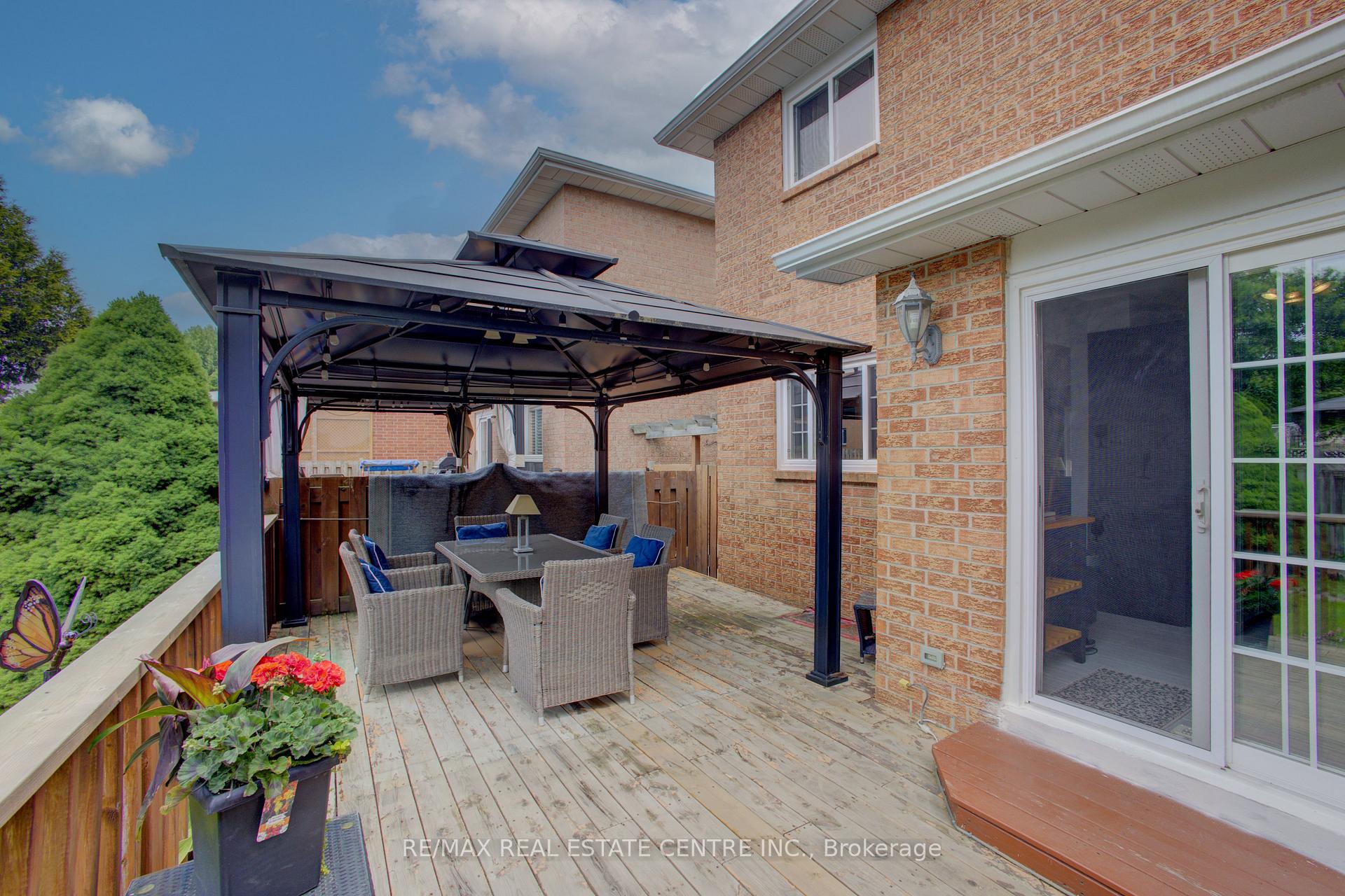 Photo 36 of 57 Ecclestone Drive, Brampton, Brampton West — HOMEH